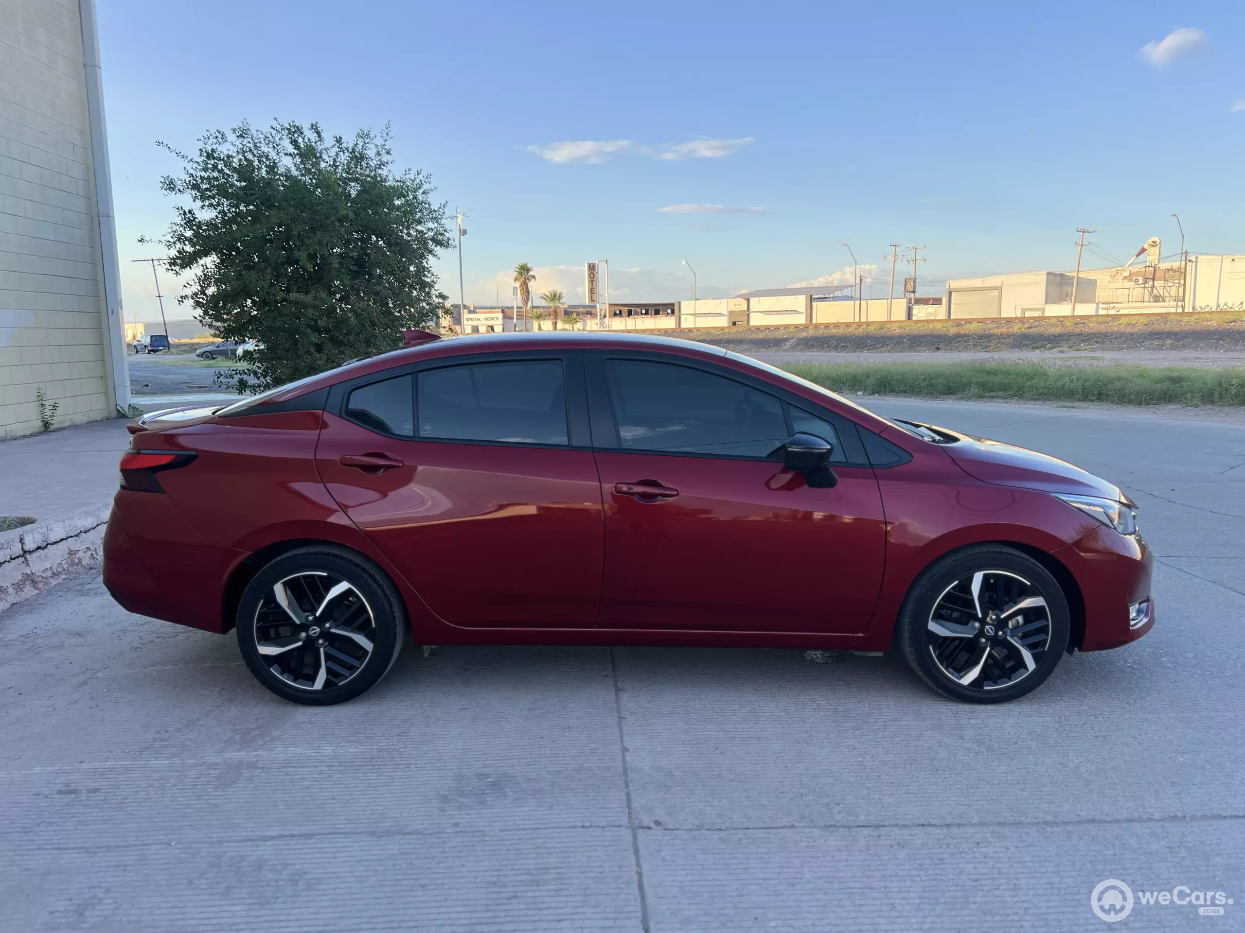 Nissan Versa