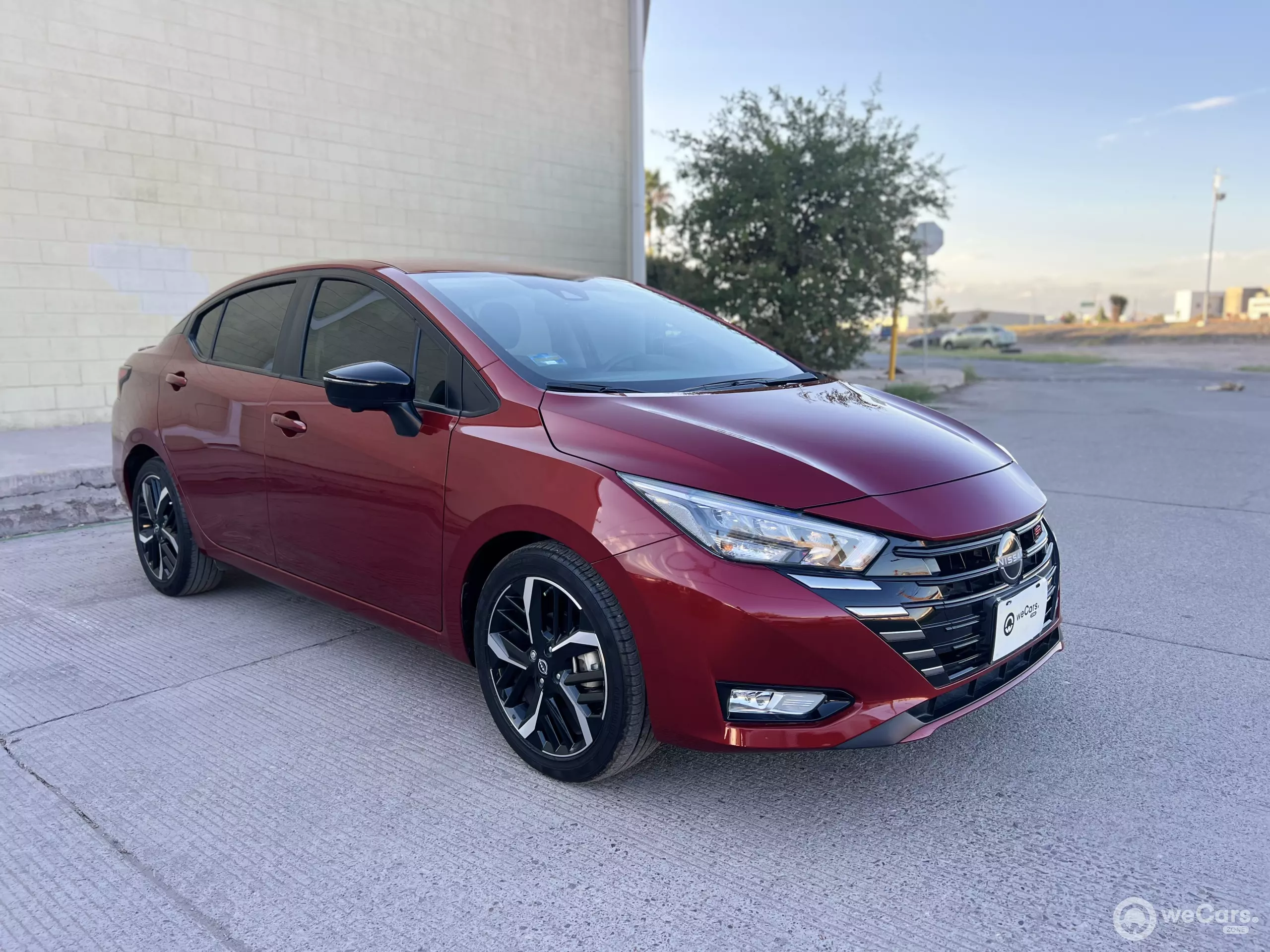 Nissan Versa 2023