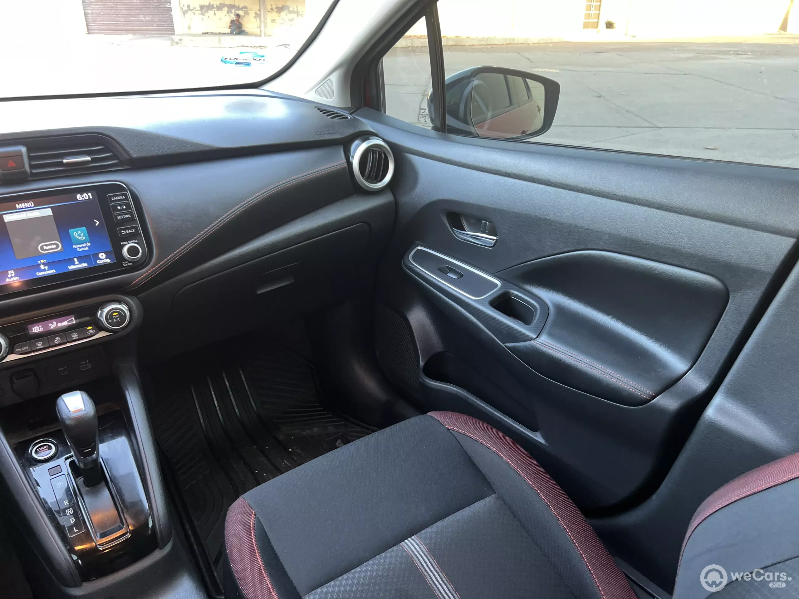 Nissan Versa