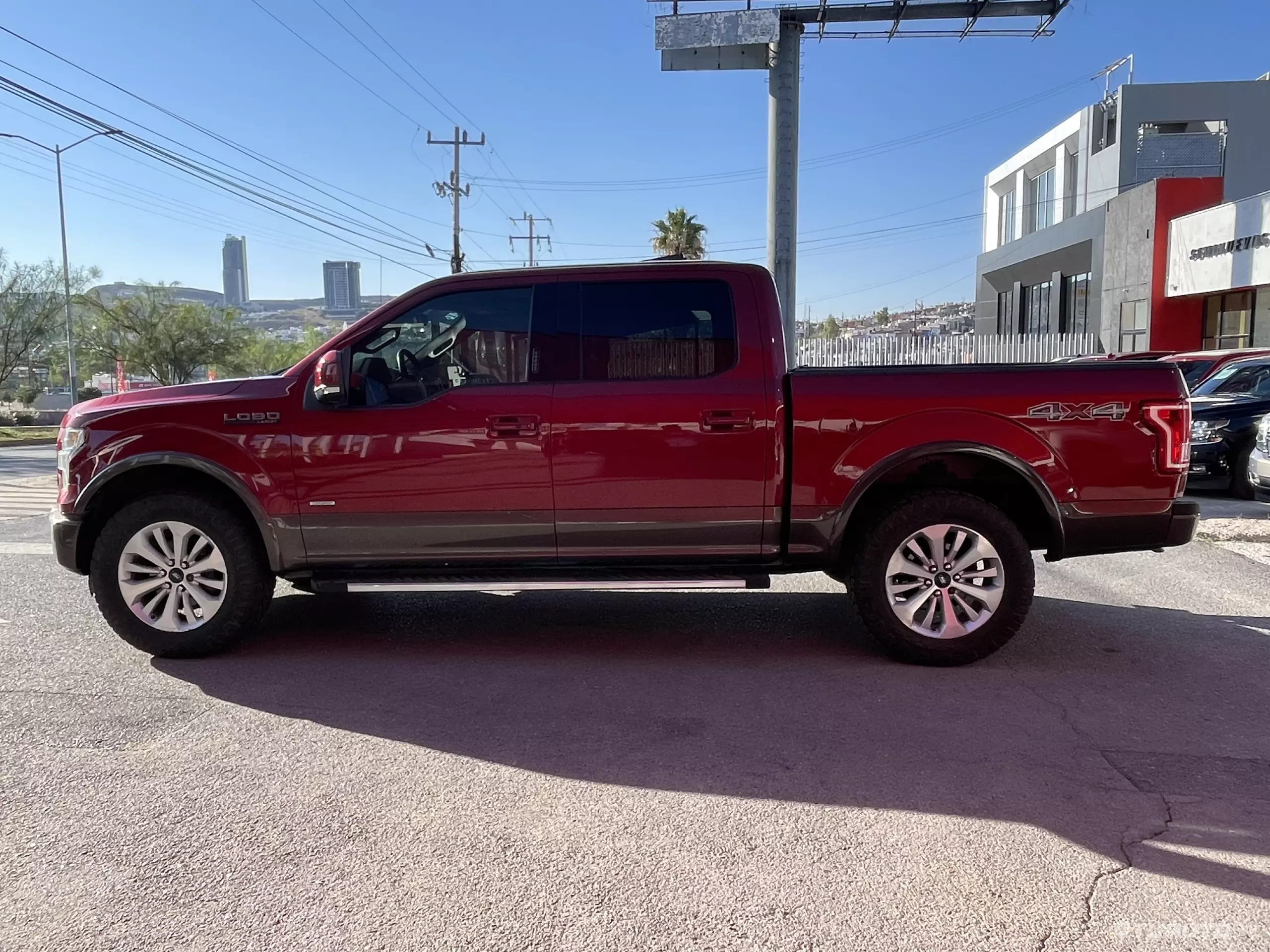 Ford Lobo Pick-Up