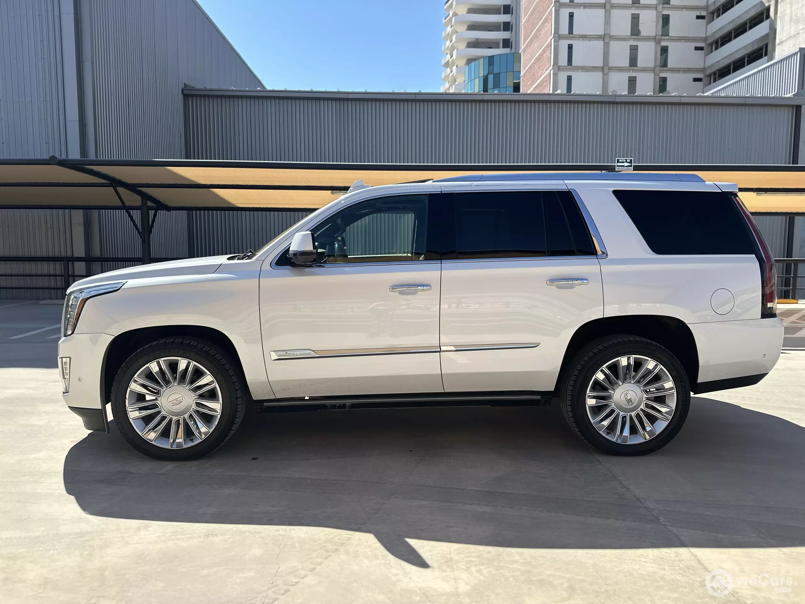 Cadillac Escalade VUD 4x4