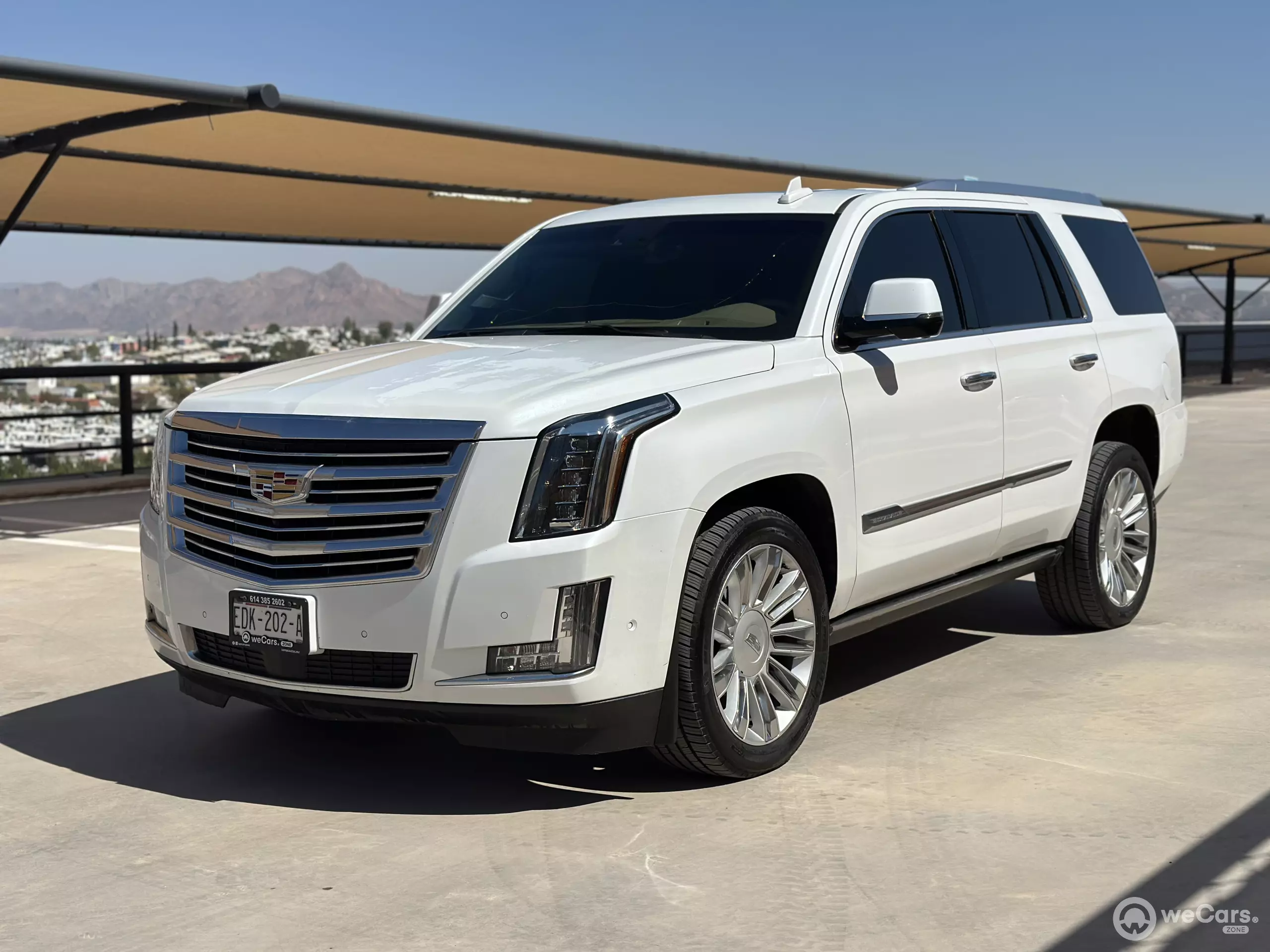 Cadillac Escalade VUD