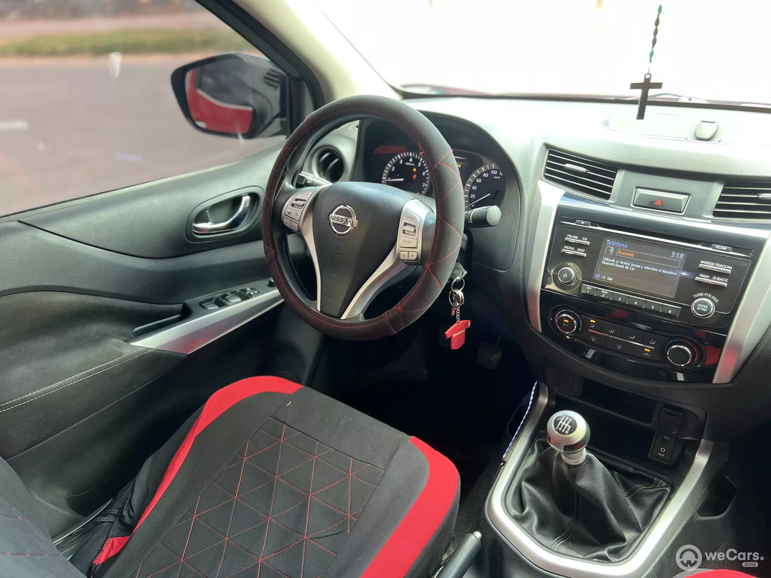 Nissan NP 300 Frontier Pick-Up