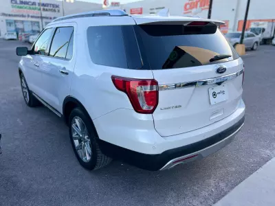 Ford Explorer VUD 2017