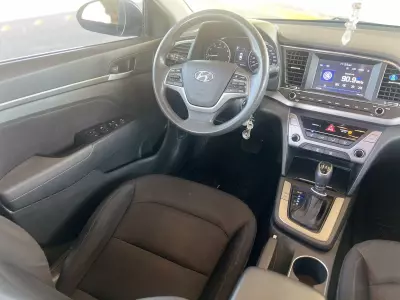 Hyundai Elantra 2018