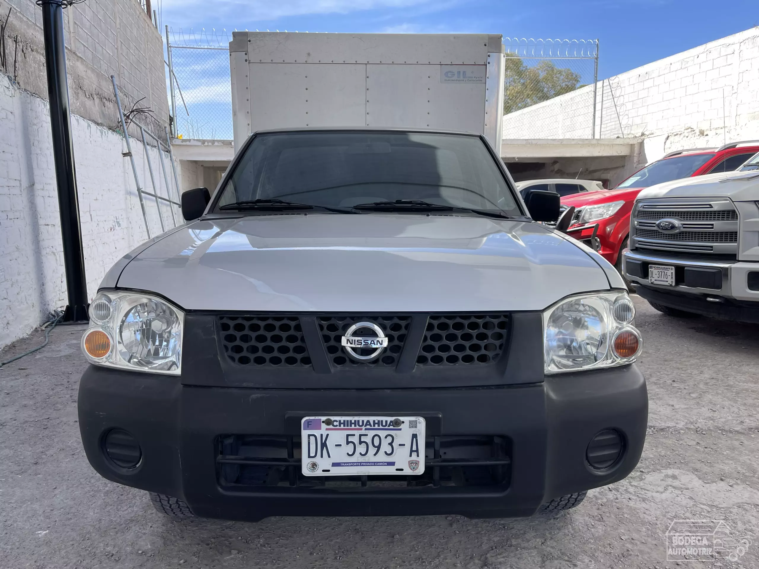 Nissan NP-300