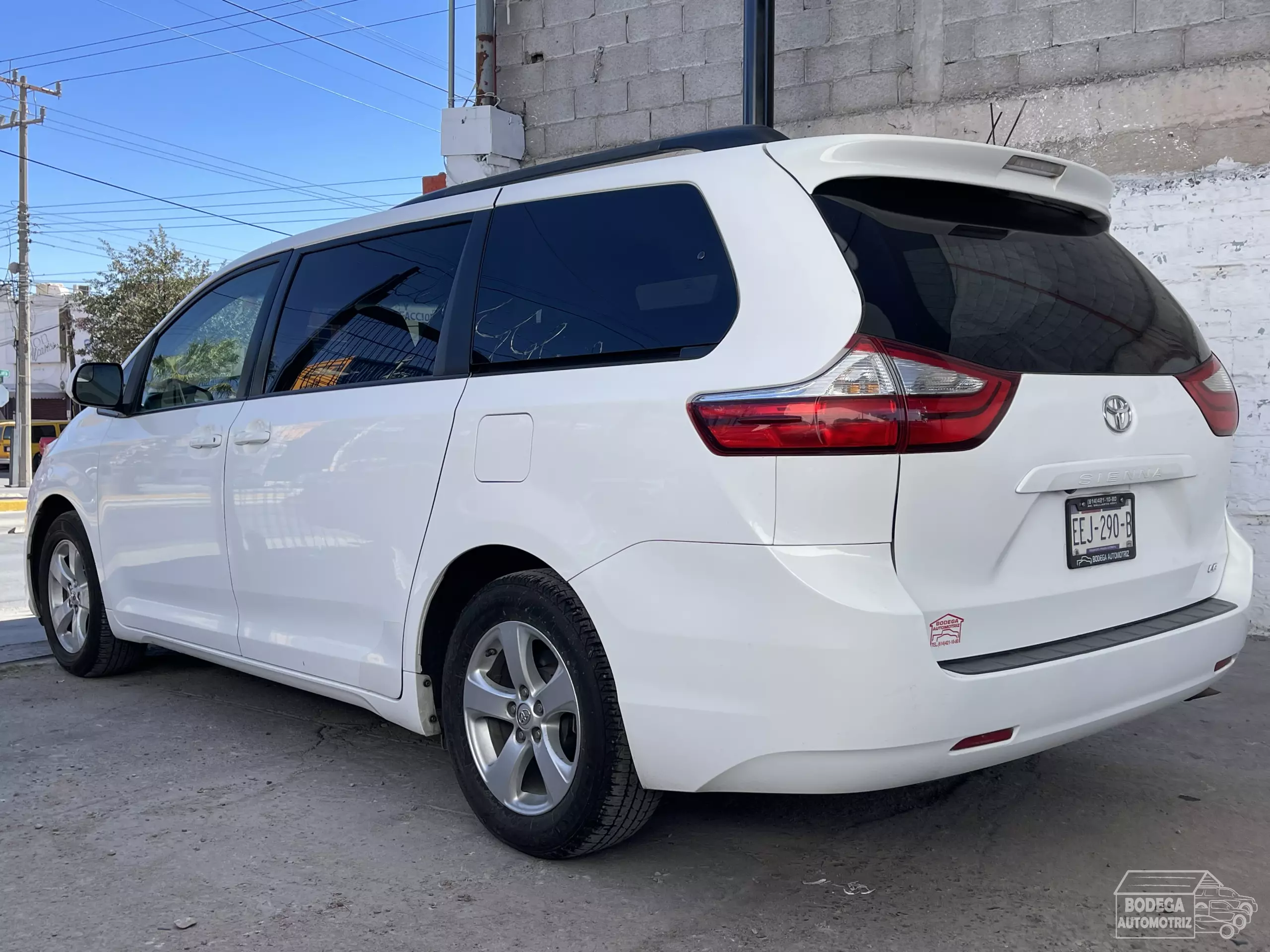 Toyota Sienna Minivan