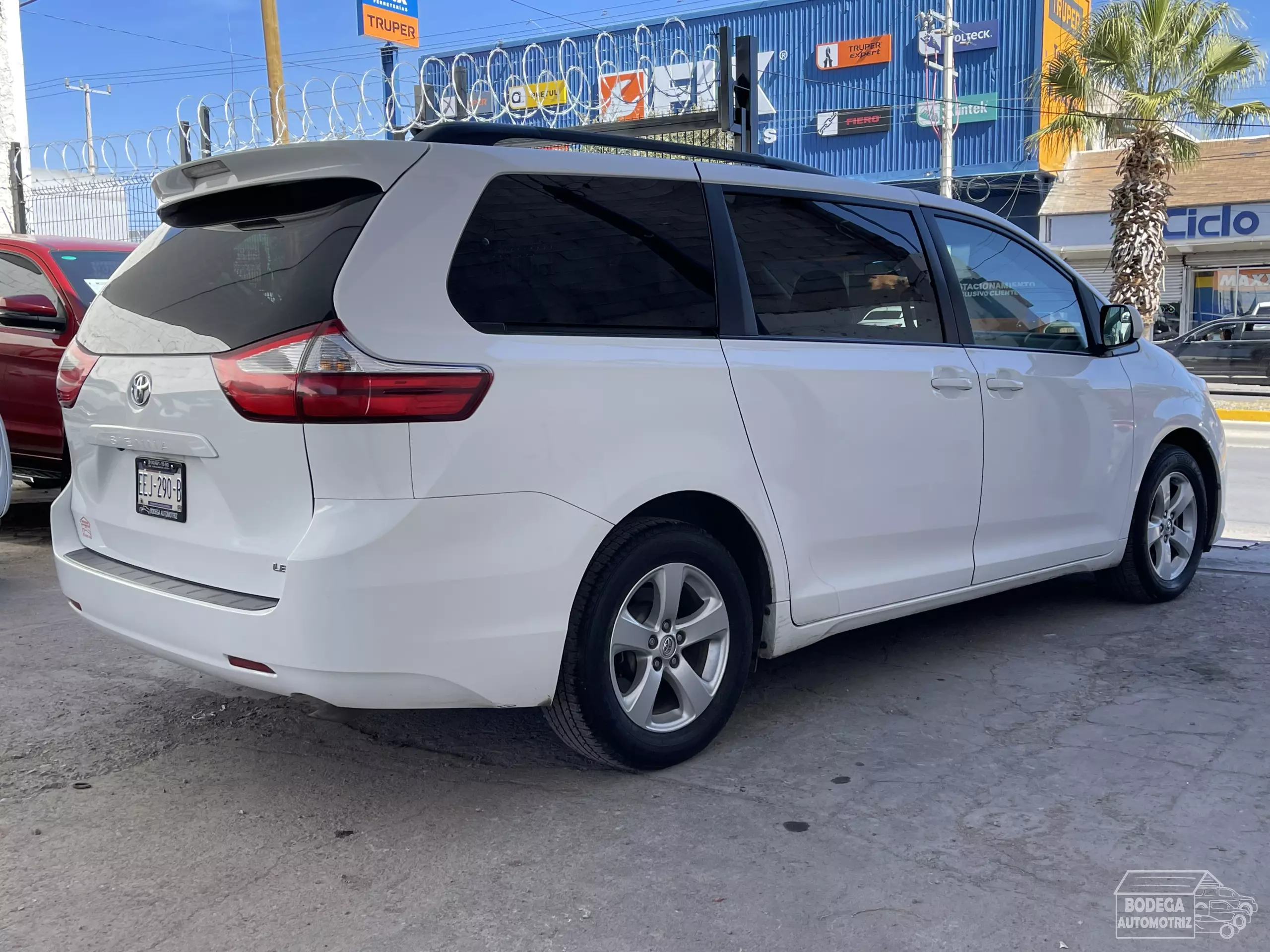 Toyota Sienna Minivan