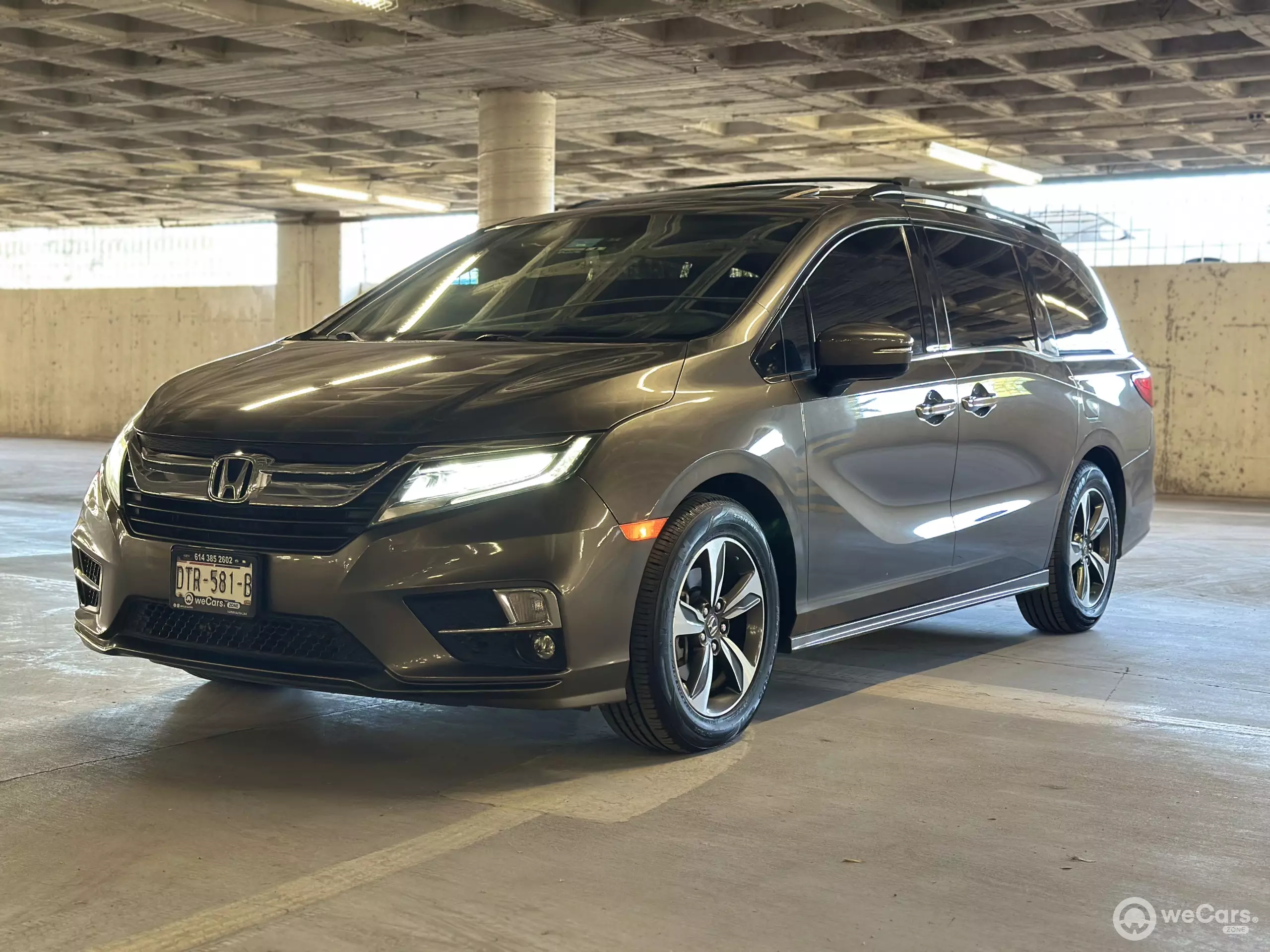 Honda Odyssey Minivan