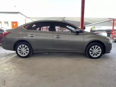 Nissan Sentra 2017