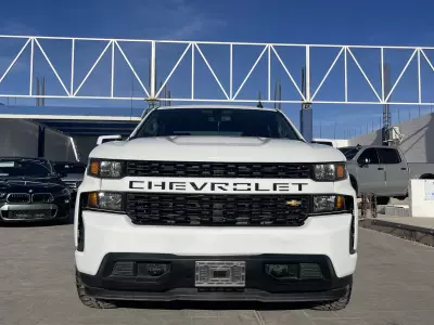 Chevrolet Silverado Pick-Up 2021