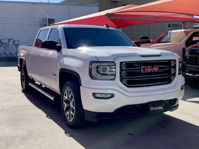 GMC Sierra Pick-Up 4x4 2017