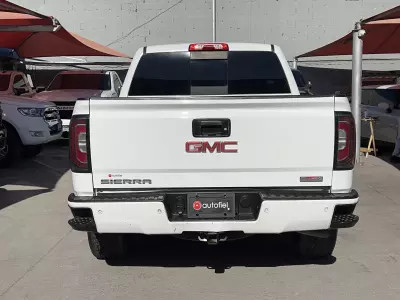 GMC Sierra Pick-Up 4x4 2017