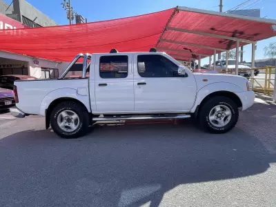 Nissan Frontier Pick-Up 2014