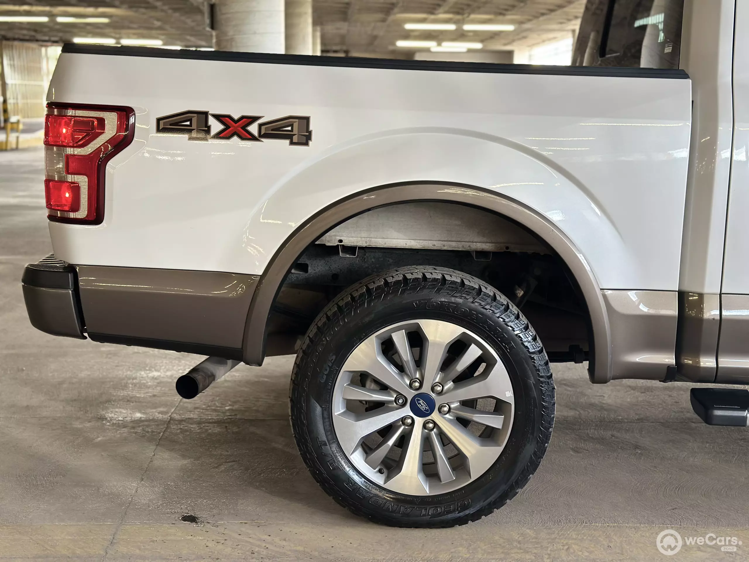 Ford Lobo Pick-Up