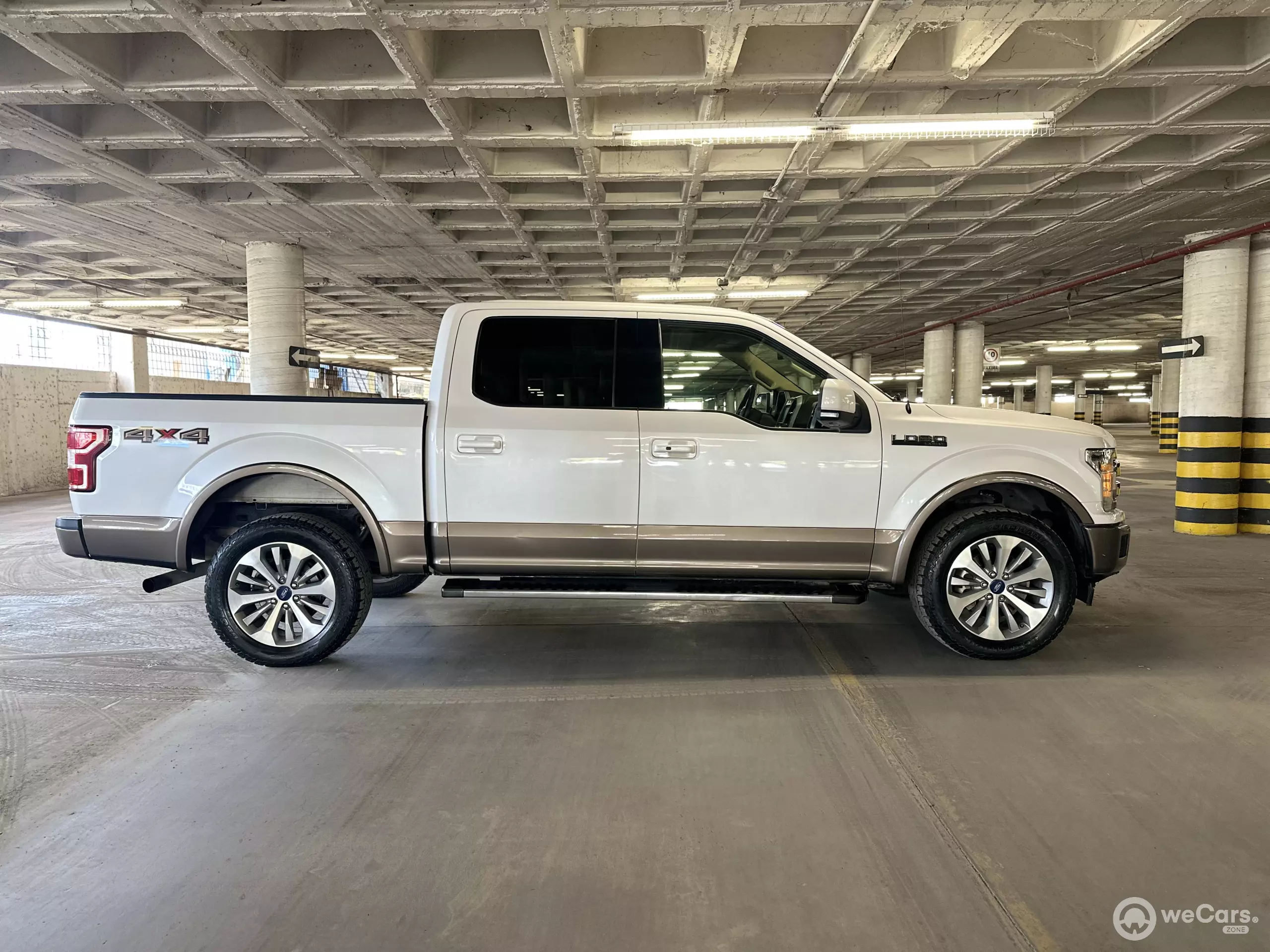 Ford Lobo Pick-Up