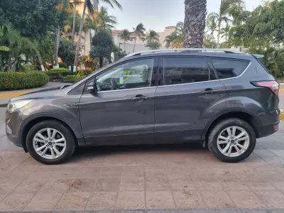 Ford Escape VUD 2019