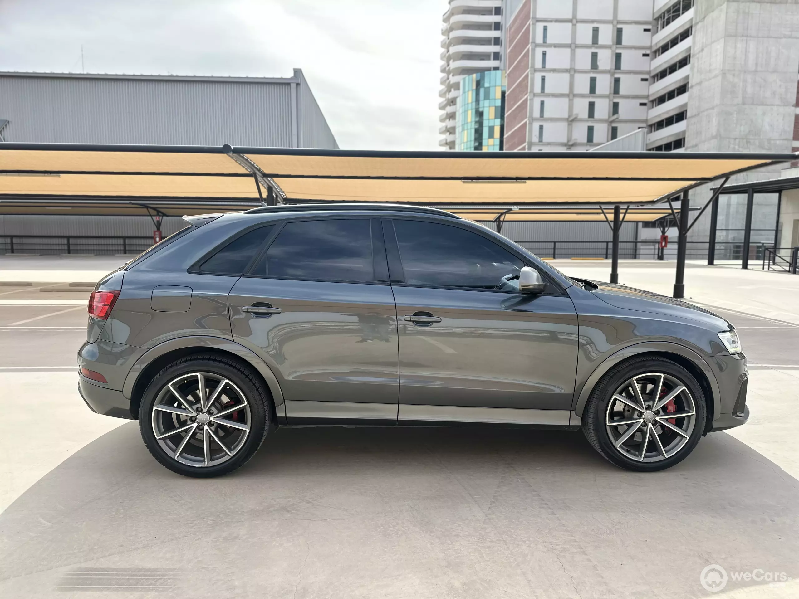 Audi Q3 VUD