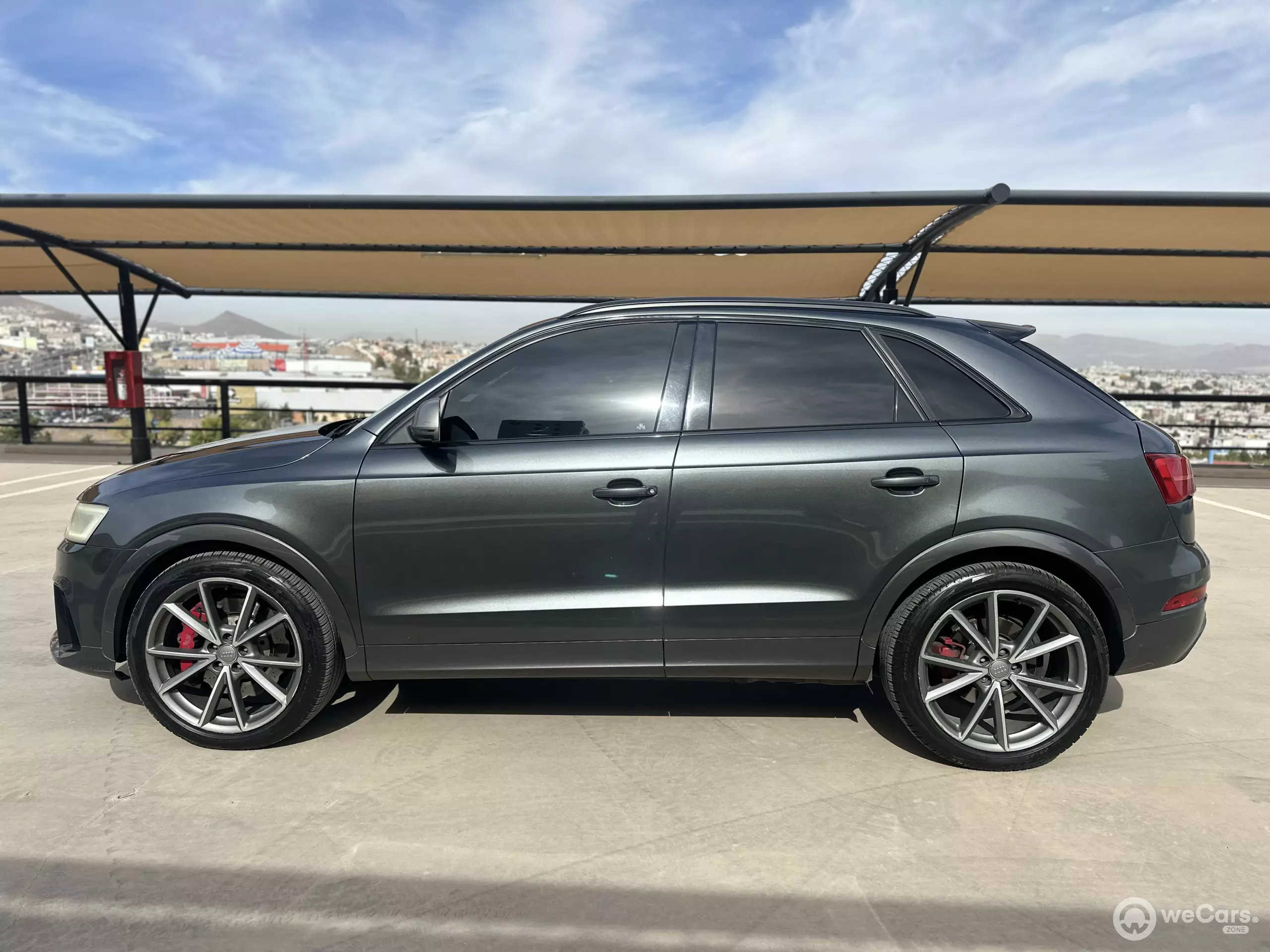 Audi Q3 VUD