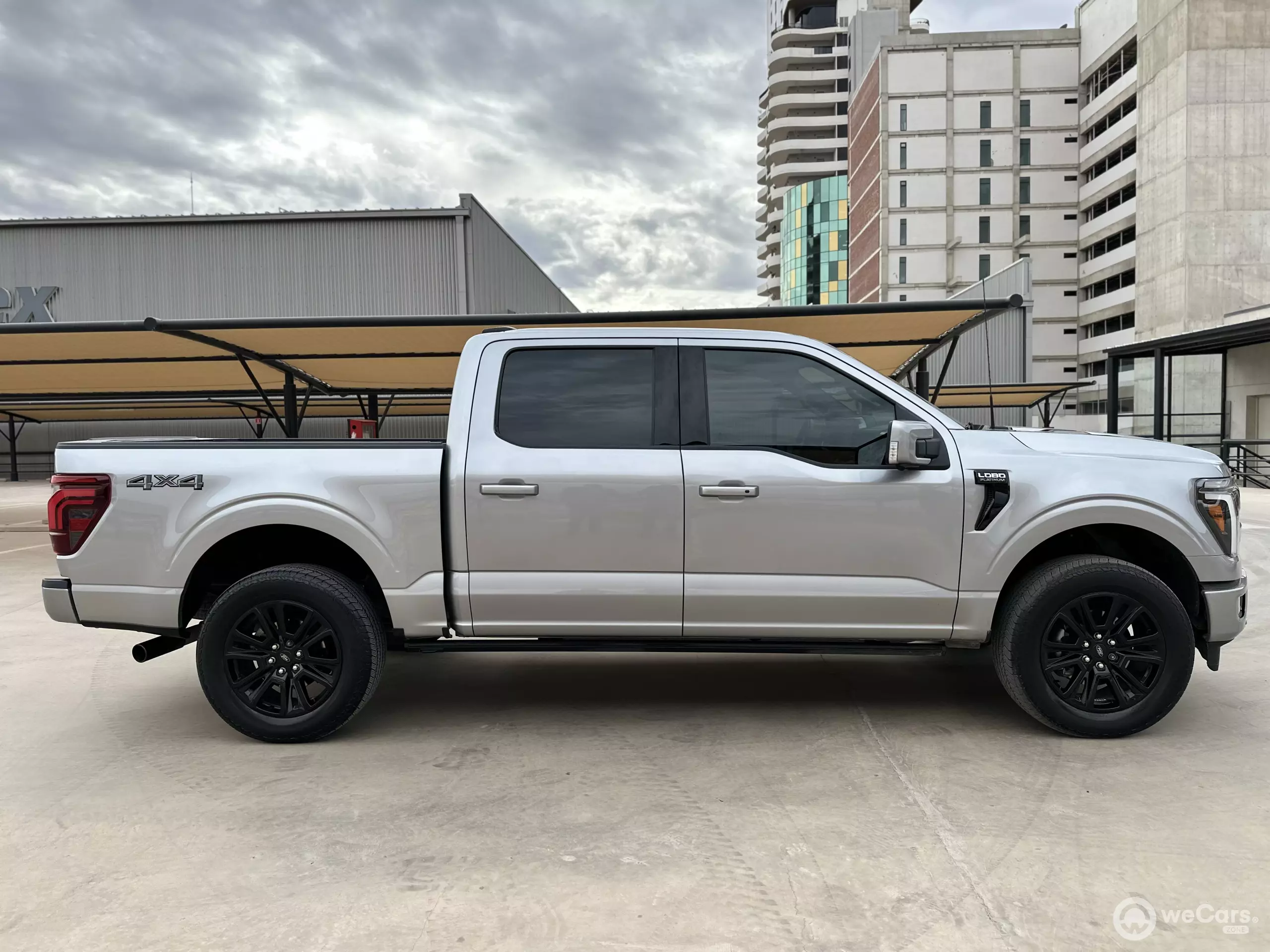 Ford Lobo Pick-Up