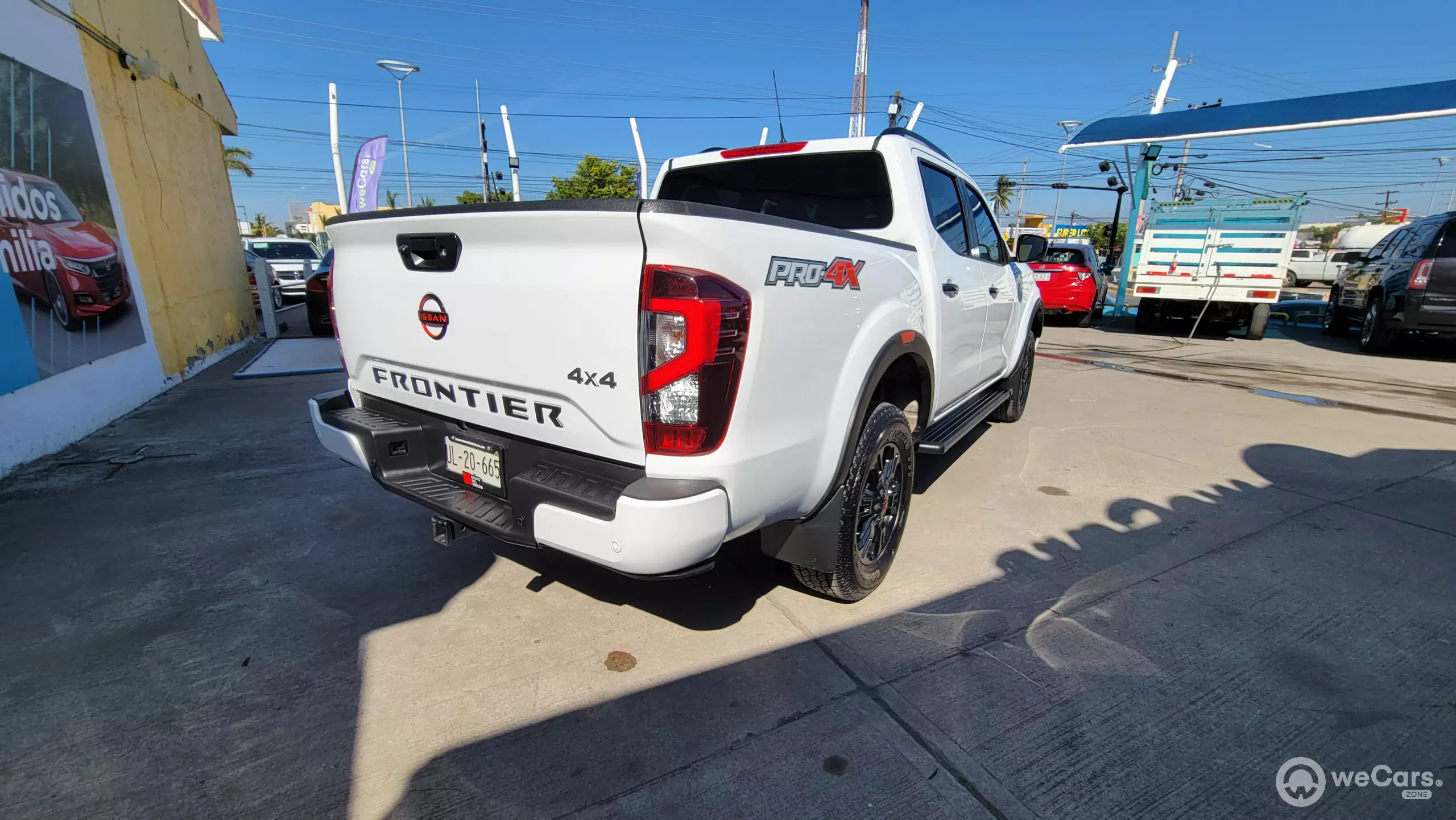 Nissan Frontier Pick-Up