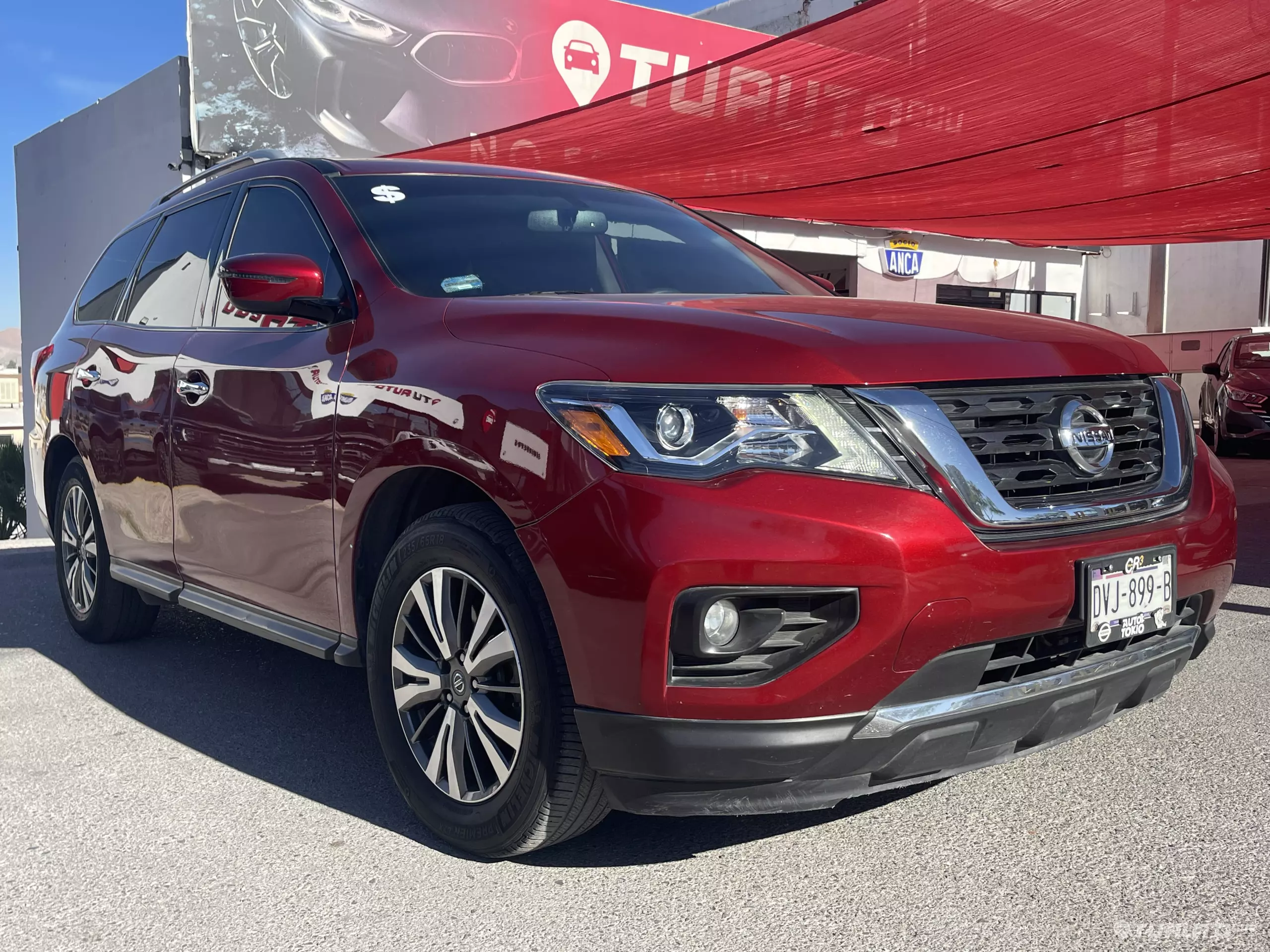 Nissan Pathfinder VUD