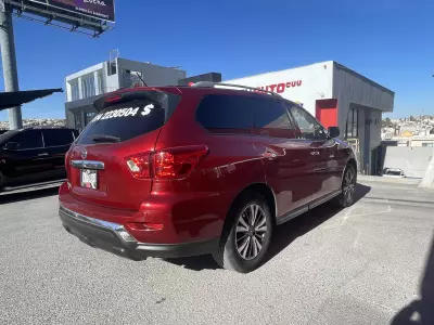 Nissan Pathfinder VUD 2019