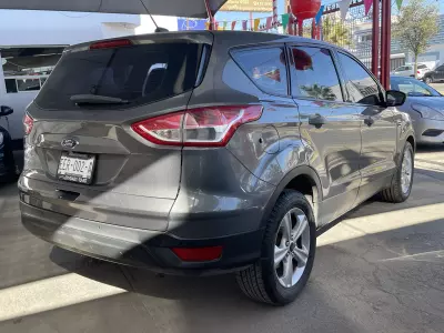 Ford Escape VUD 2014