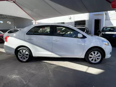 Toyota Yaris 2016