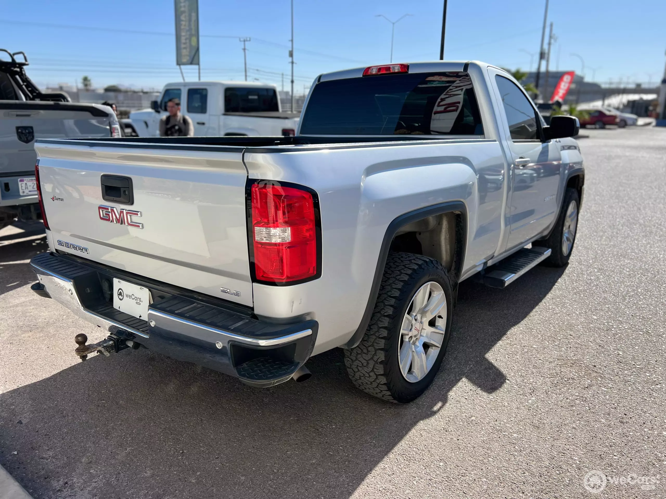 GMC Sierra Pick-Up