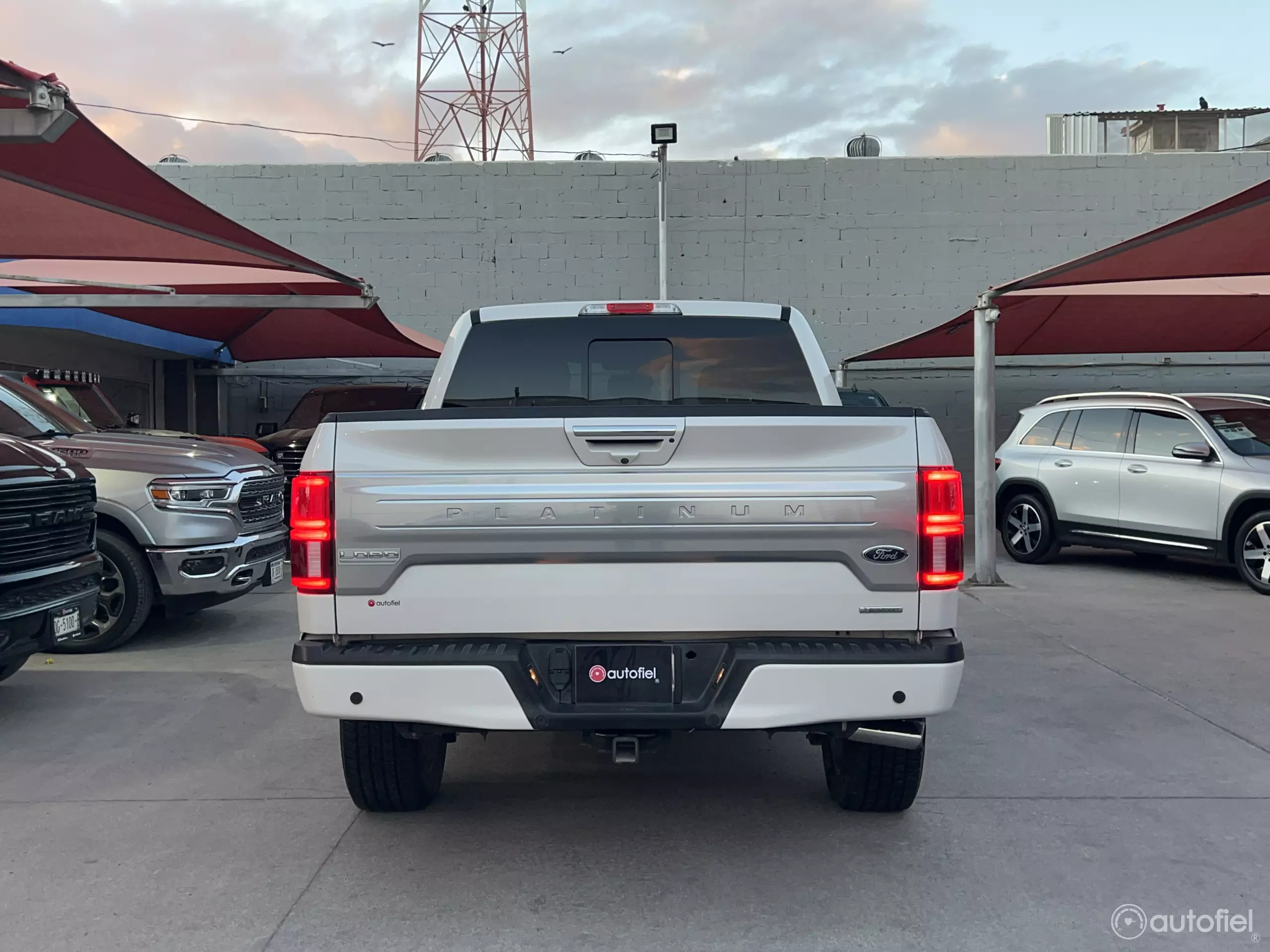 Ford Lobo Pick-Up