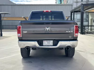 Dodge Ram 2500 Pick-Up 2015