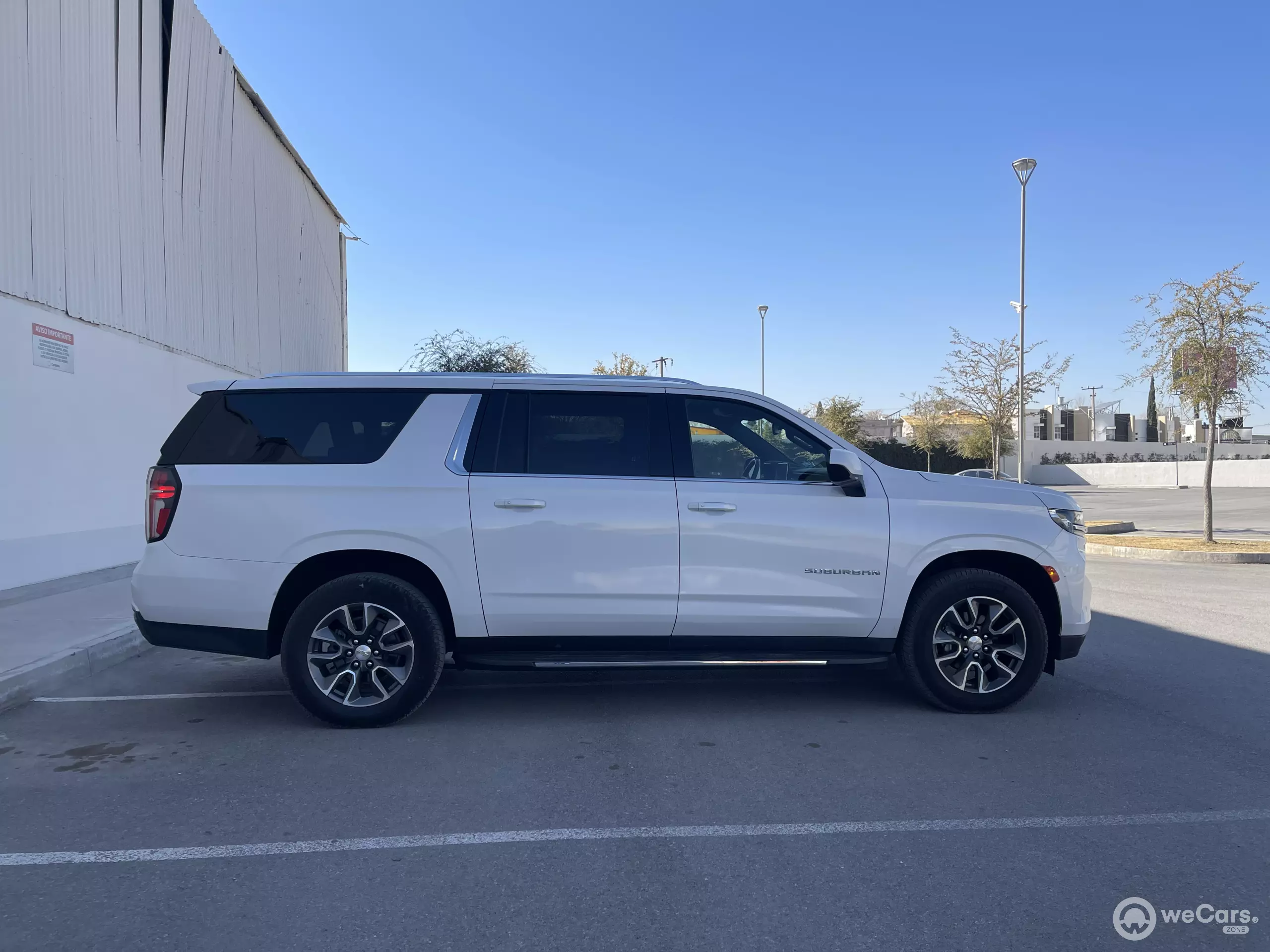 Chevrolet Suburban VUD