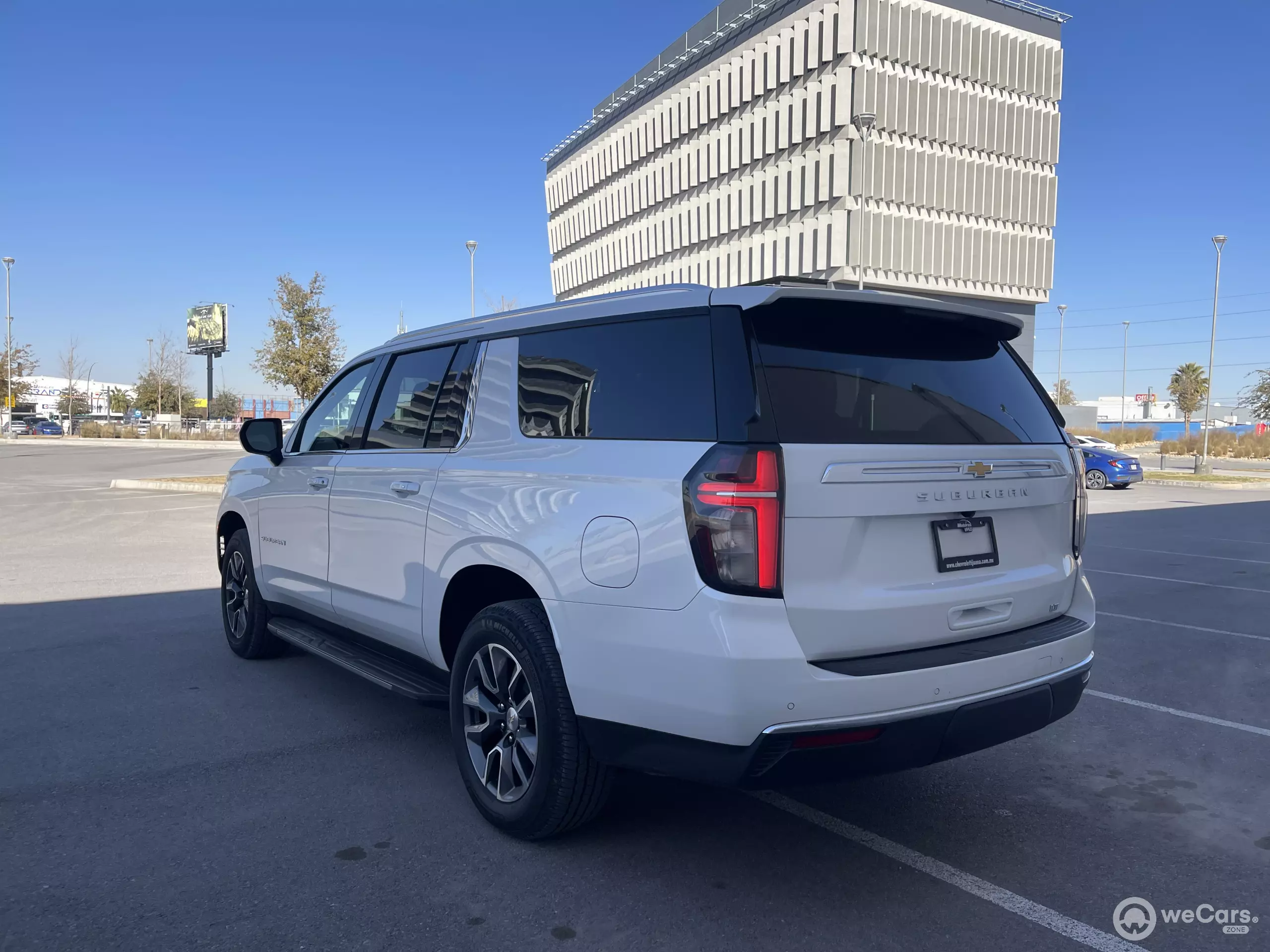 Chevrolet Suburban VUD