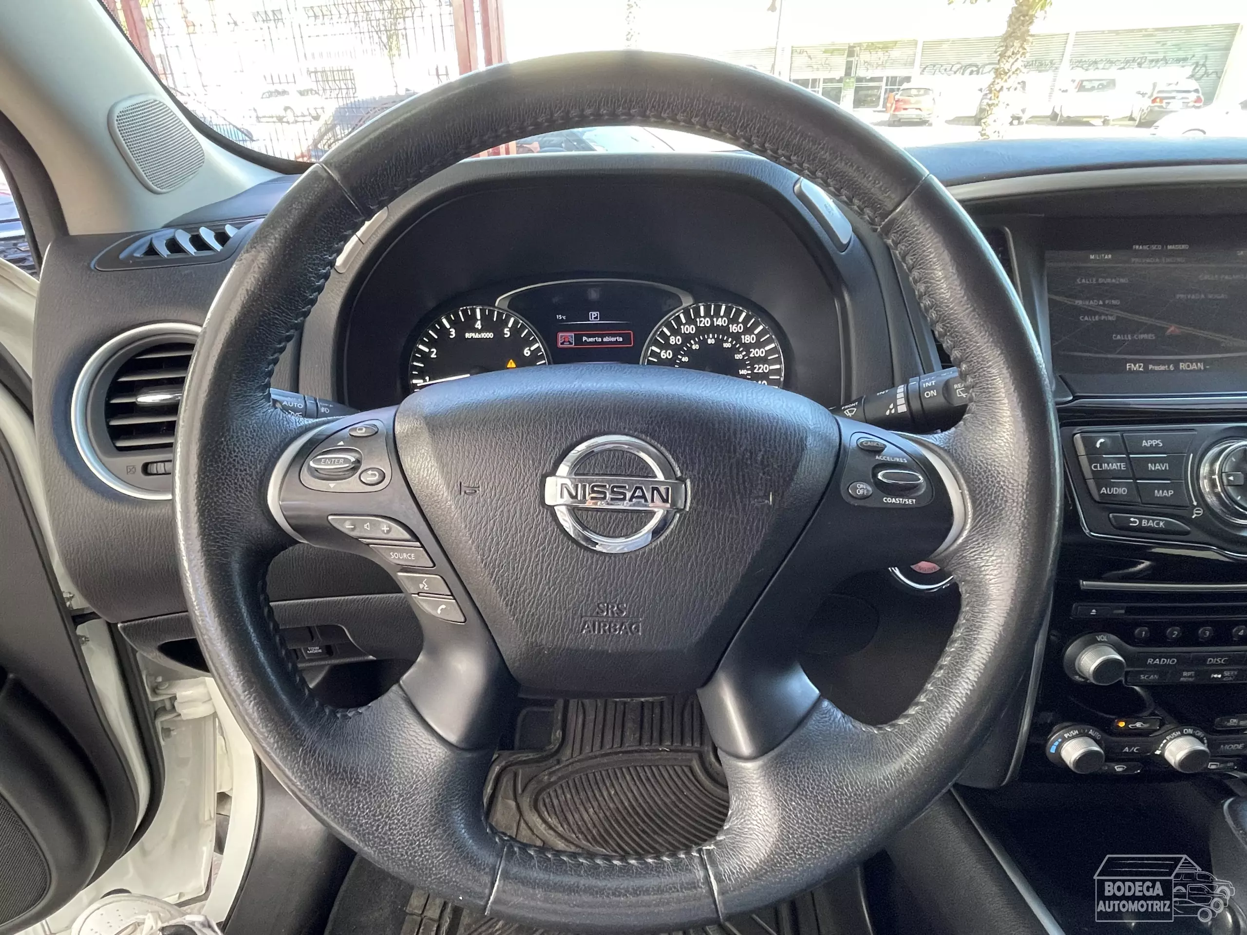 Nissan Pathfinder VUD