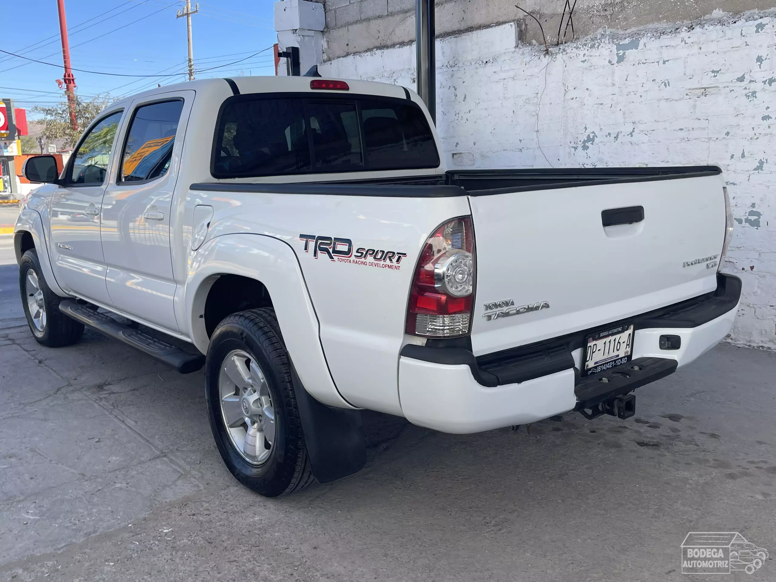 Toyota Tacoma Pick-Up