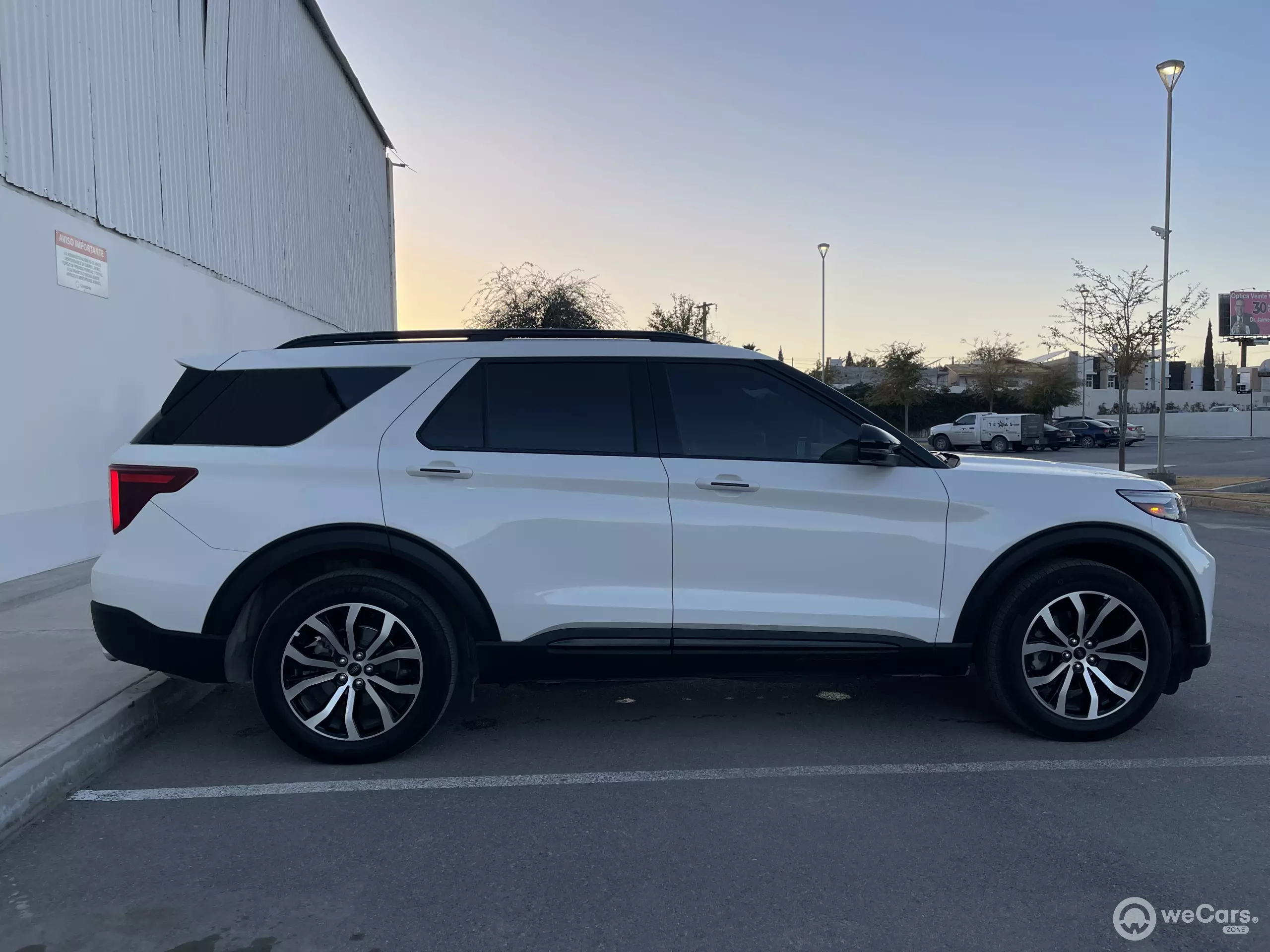 Ford Explorer VUD