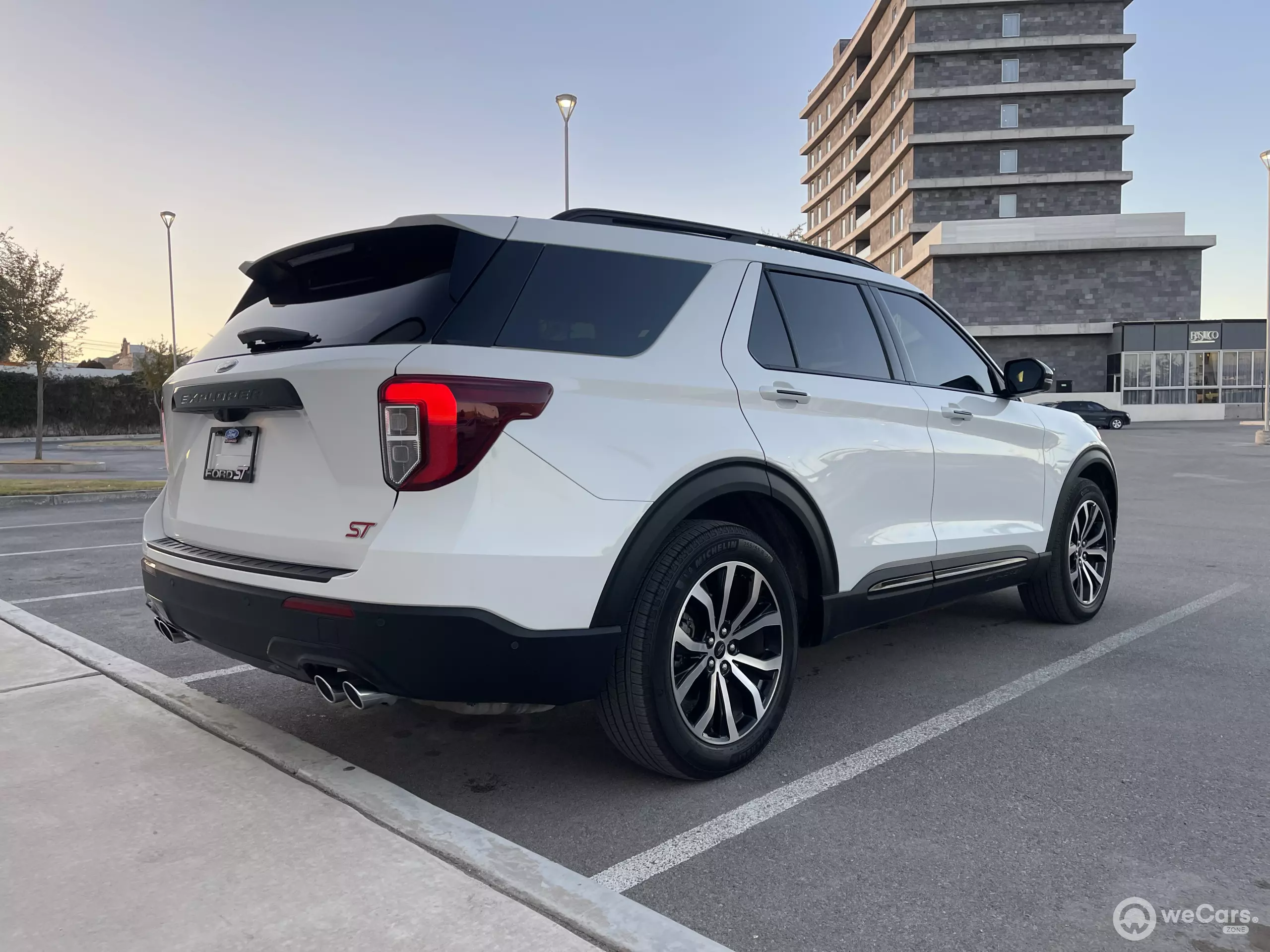 Ford Explorer VUD