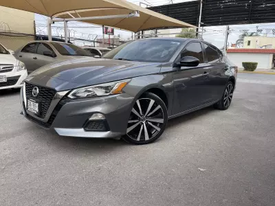 Nissan Altima 2019