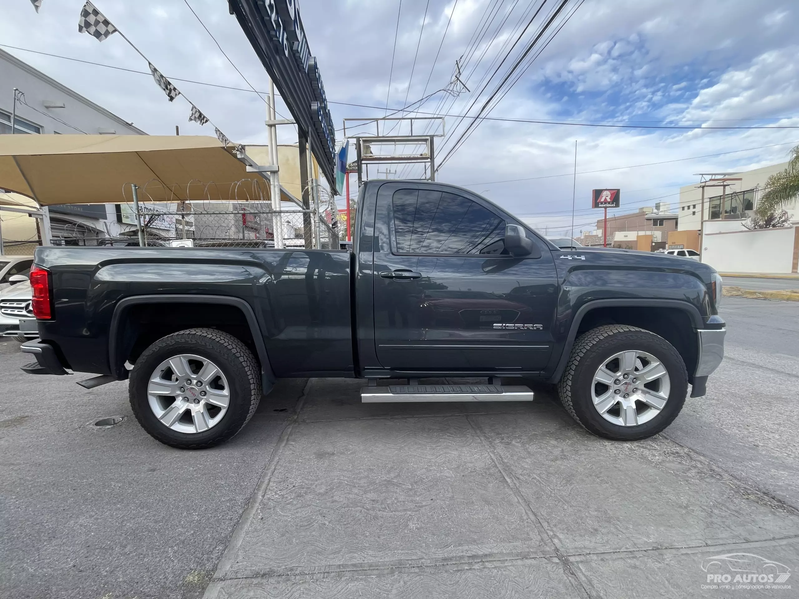 GMC Sierra Pick-Up 4x4