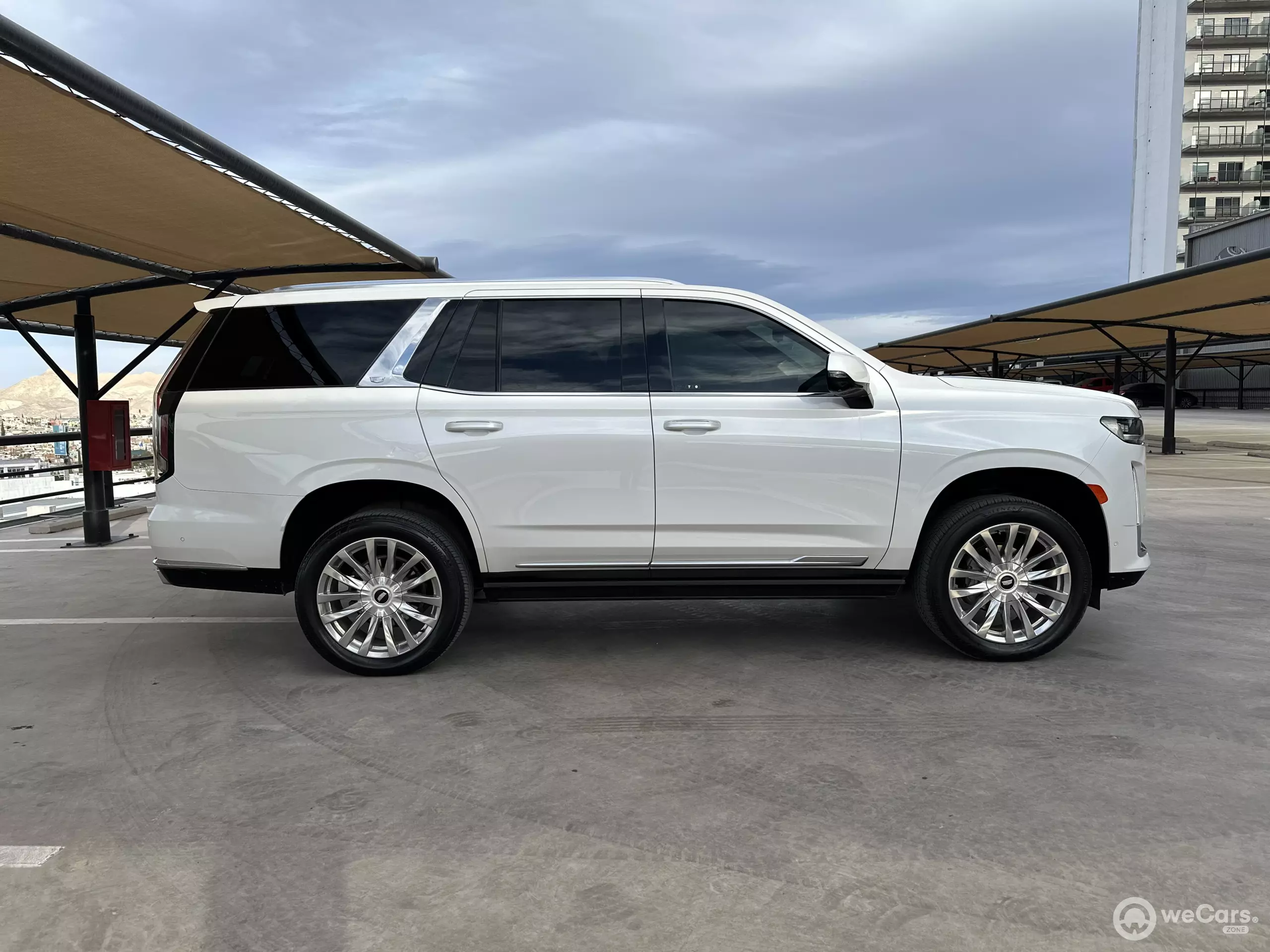 Cadillac Escalade VUD 4x4