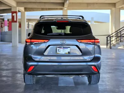 Toyota Highlander VUD 2021