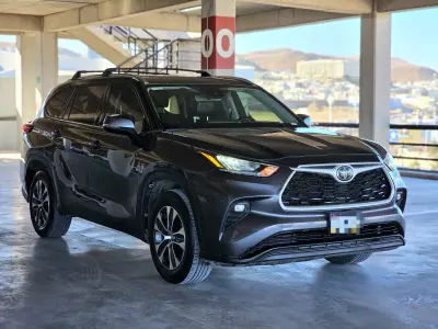 Toyota Highlander VUD 2021