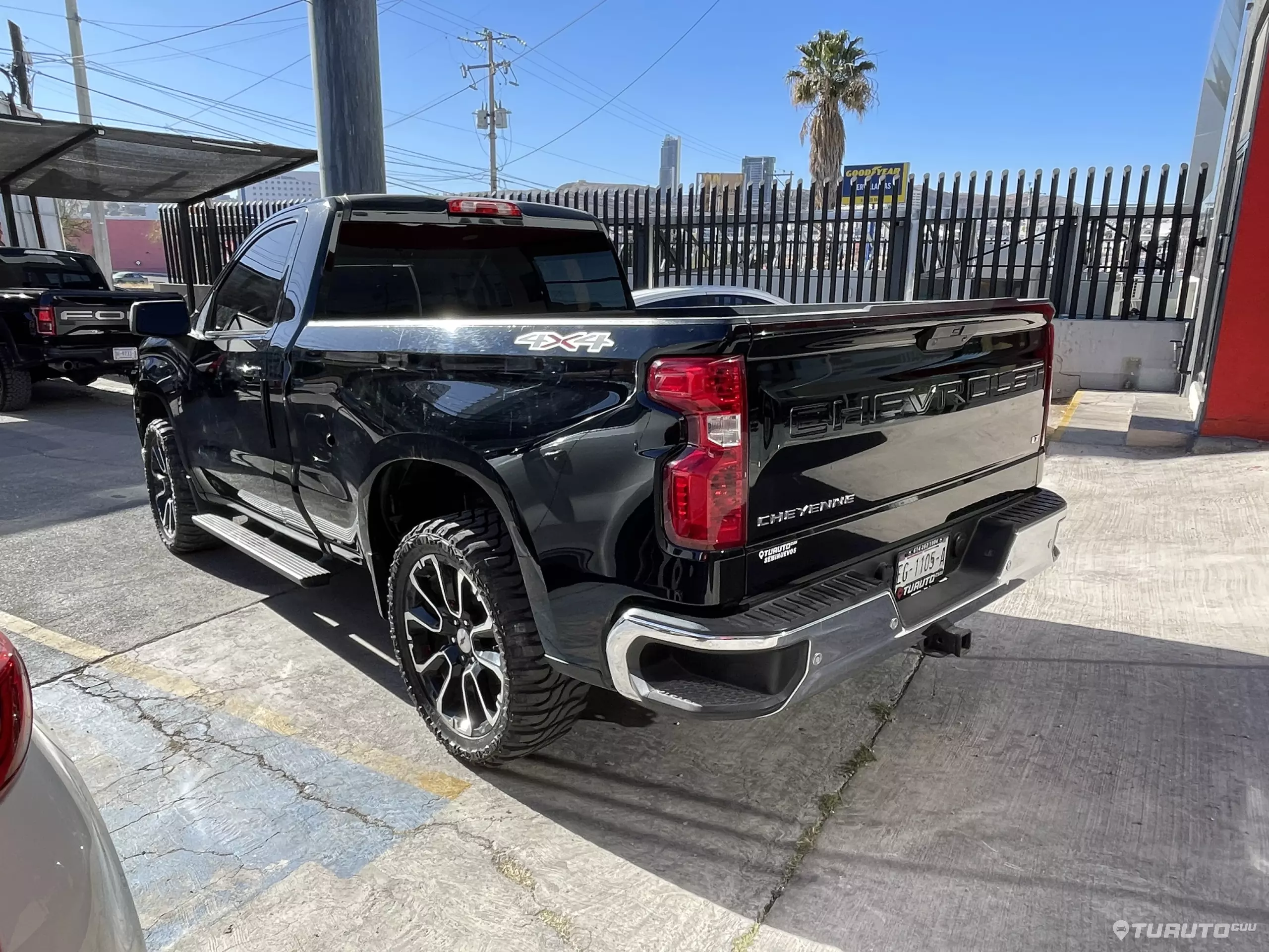 Chevrolet Cheyenne Pick-Up