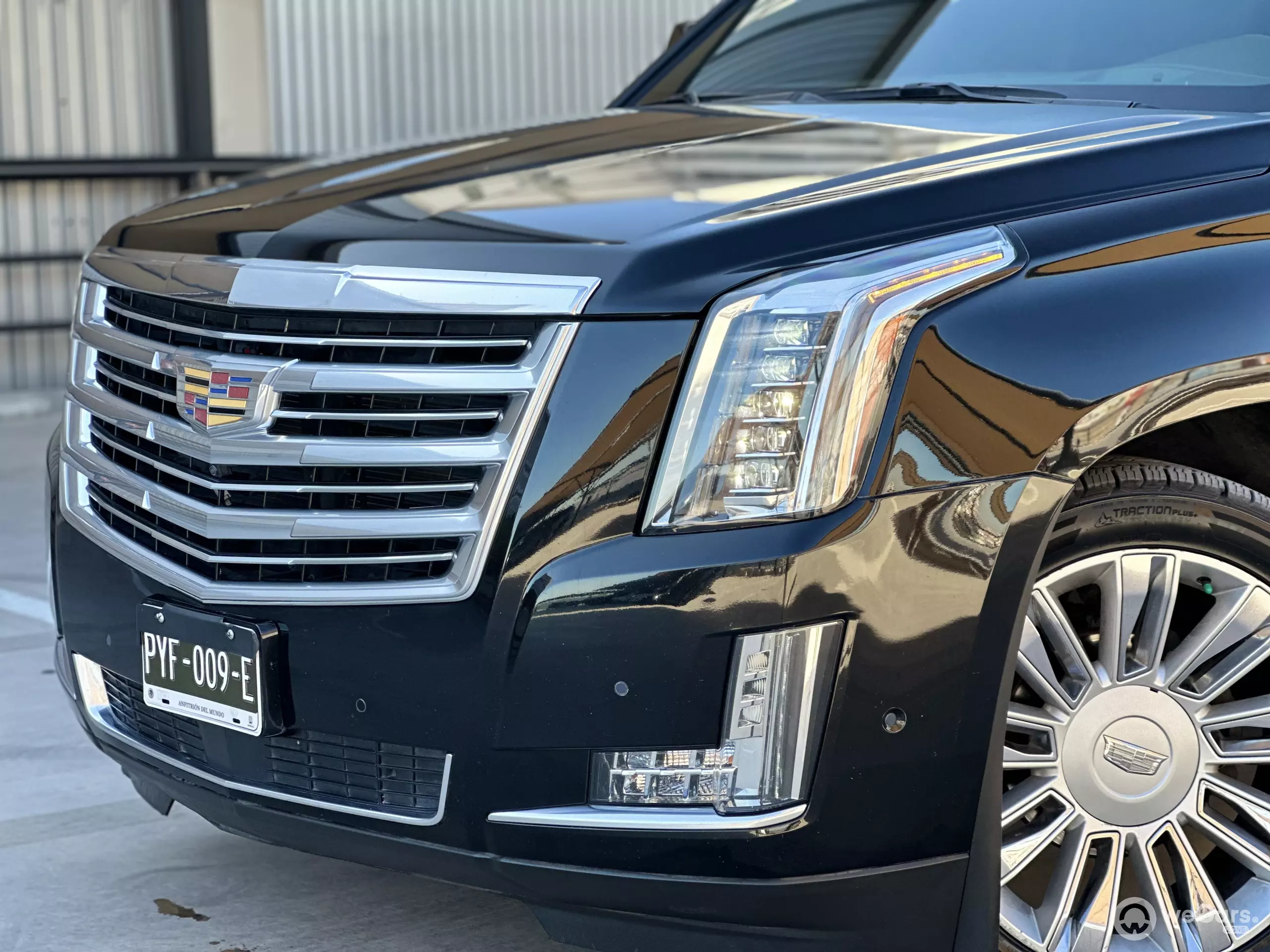 Cadillac Escalade VUD