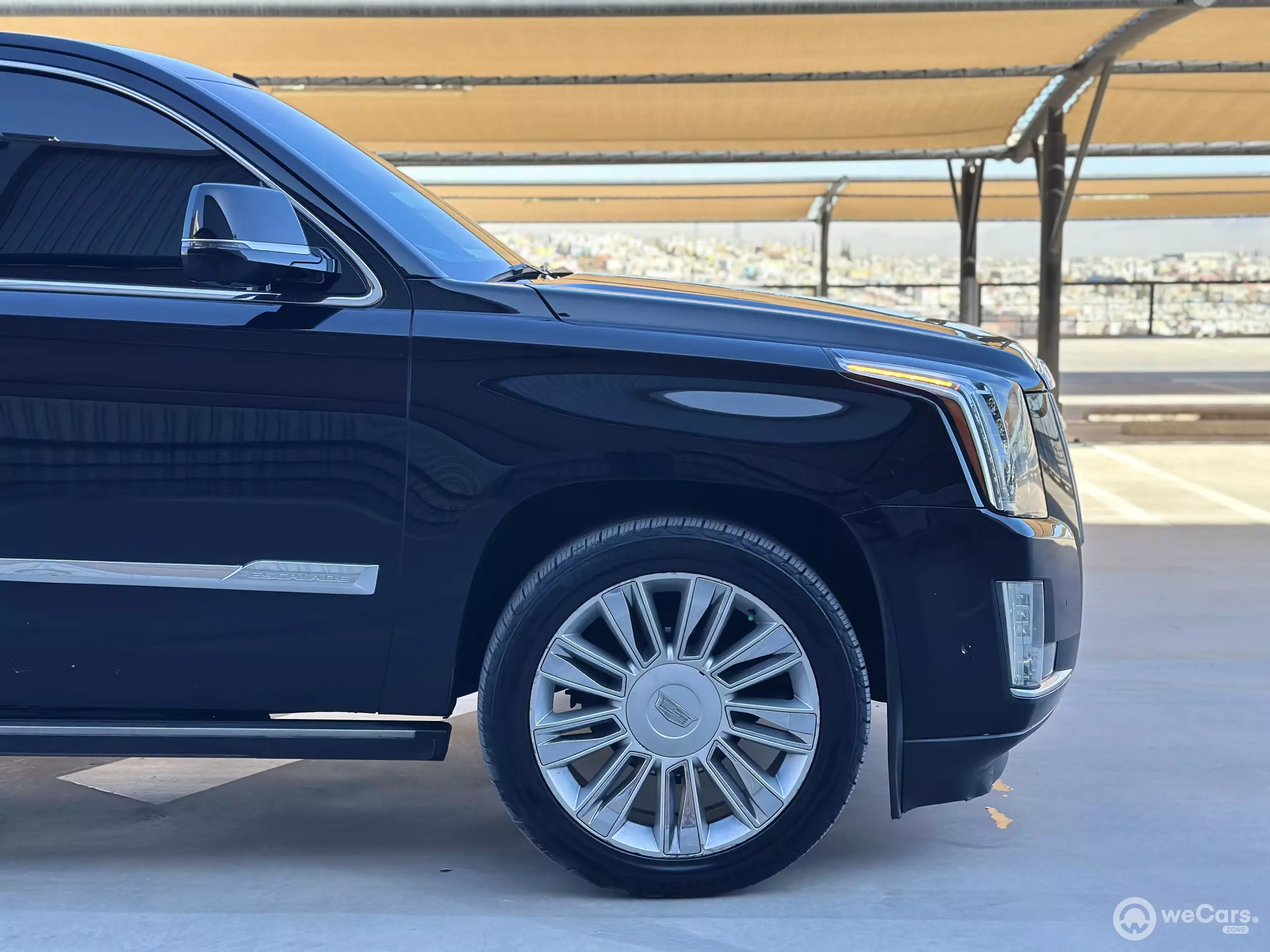 Cadillac Escalade VUD