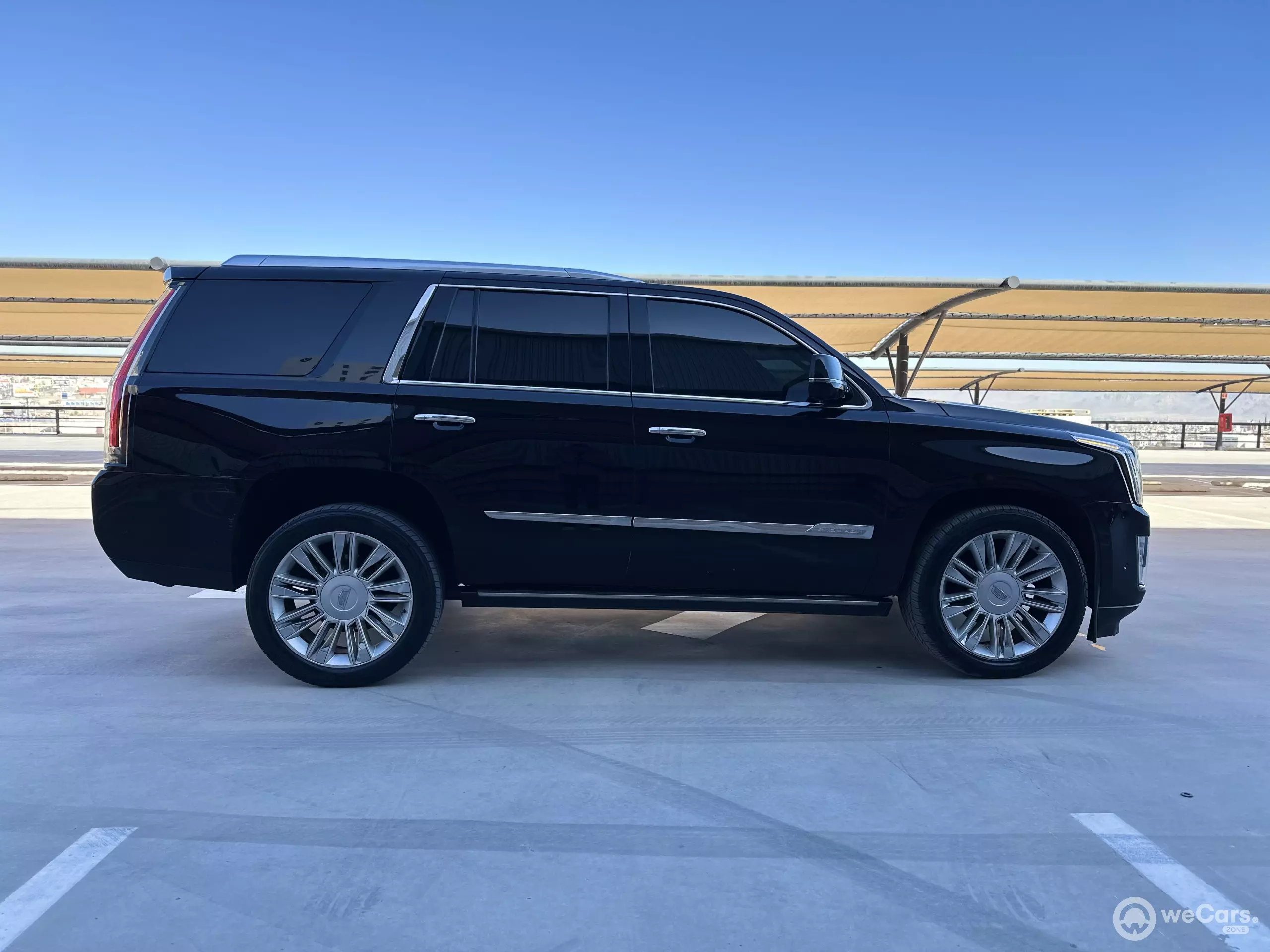 Cadillac Escalade VUD