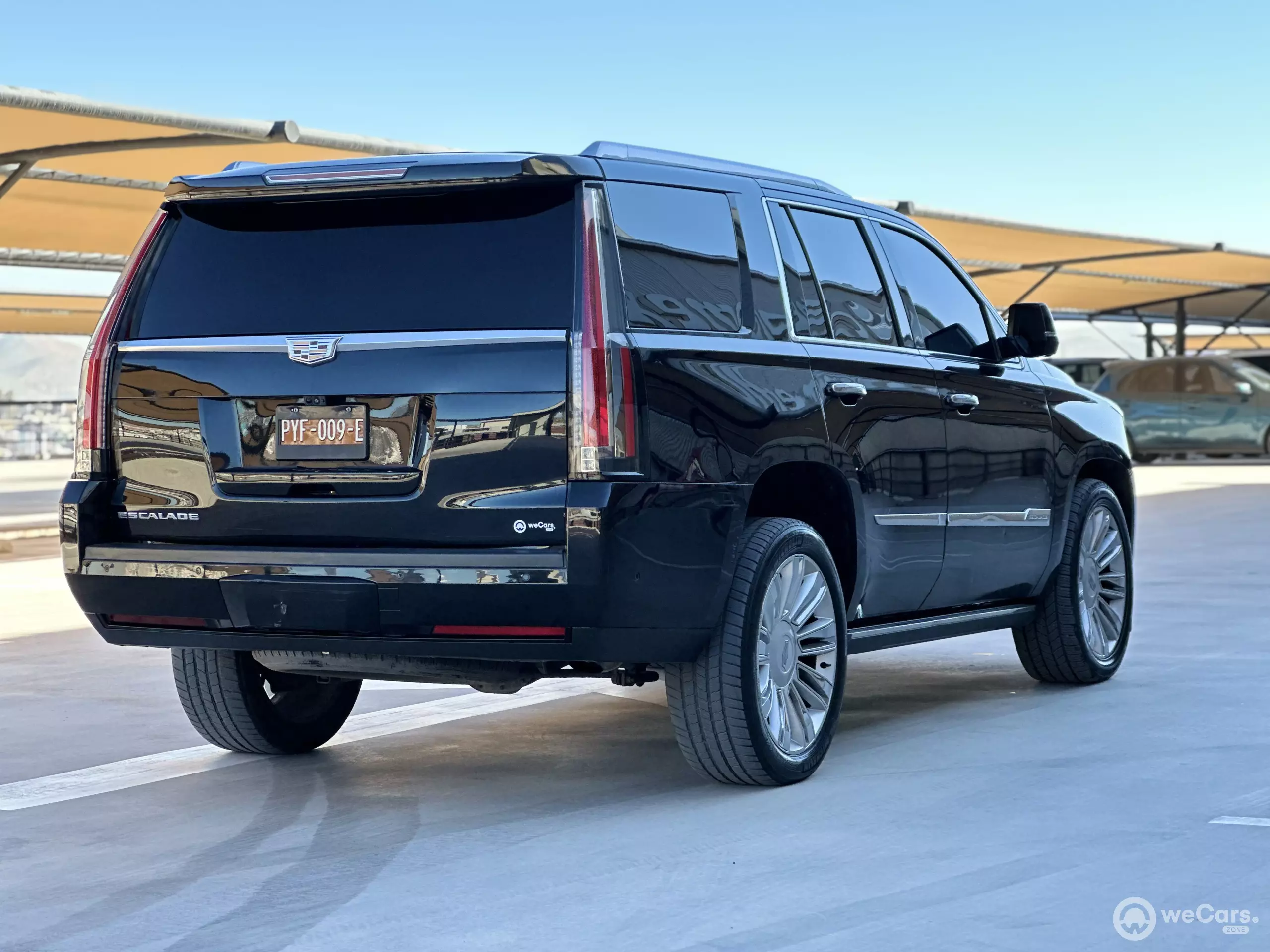 Cadillac Escalade VUD