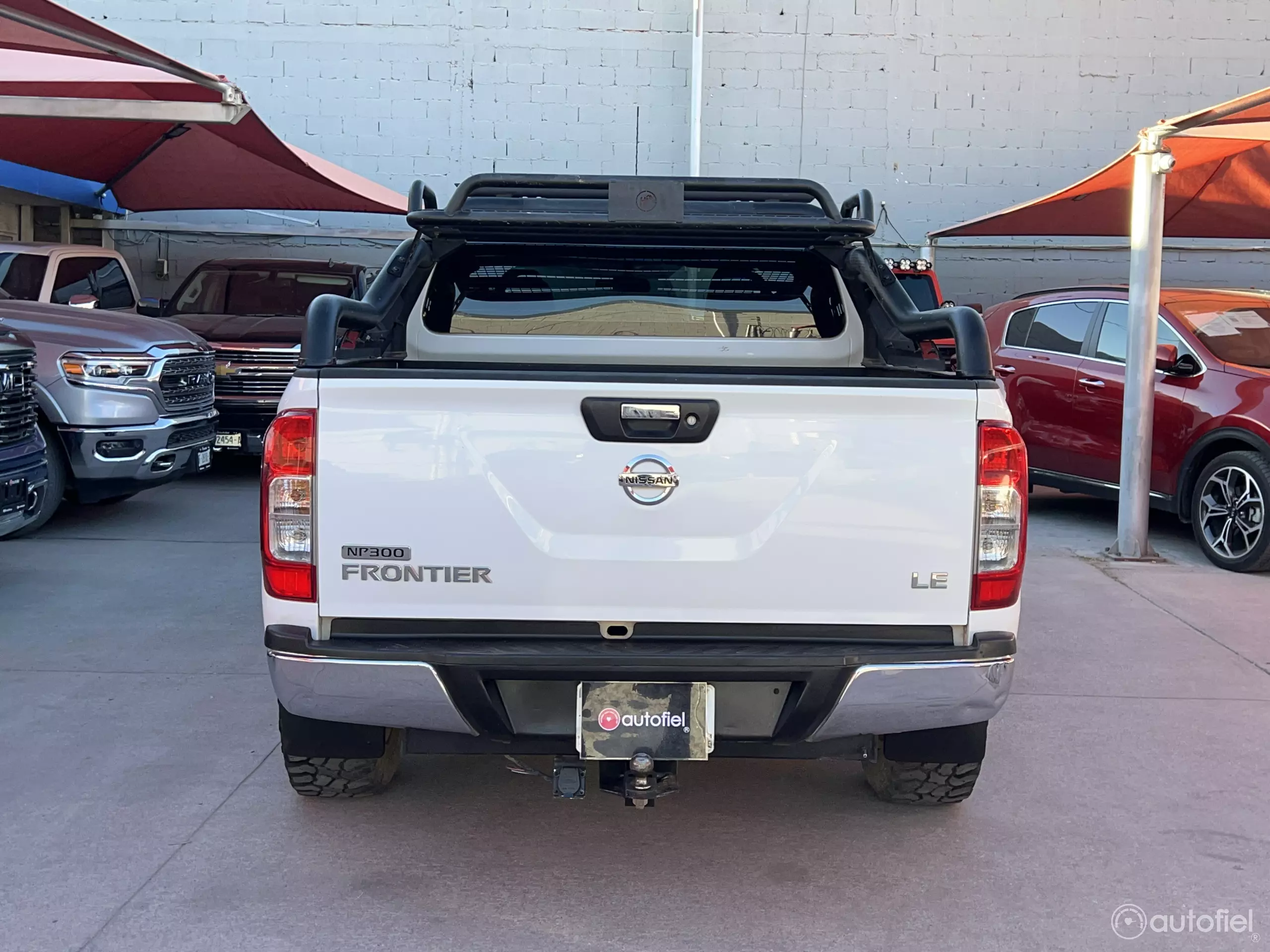 Nissan NP300 Frontier Pick-Up