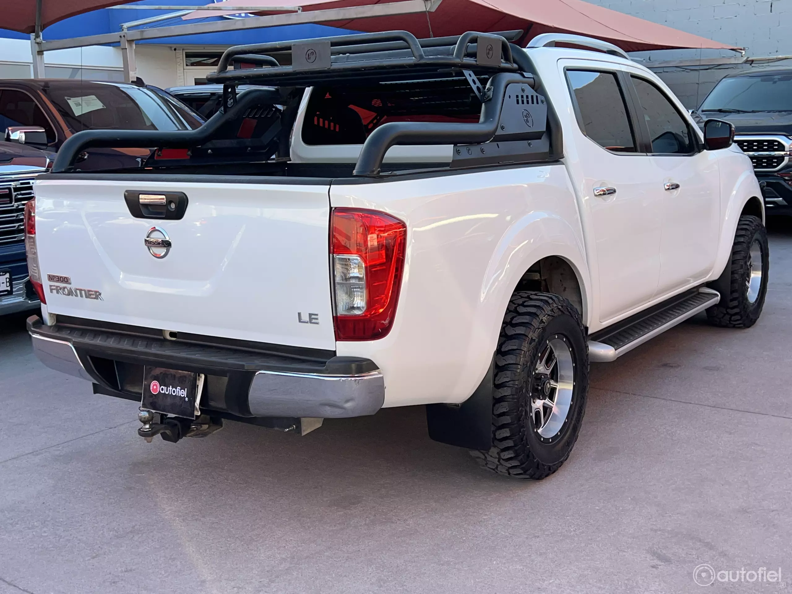 Nissan NP300 Frontier Pick-Up